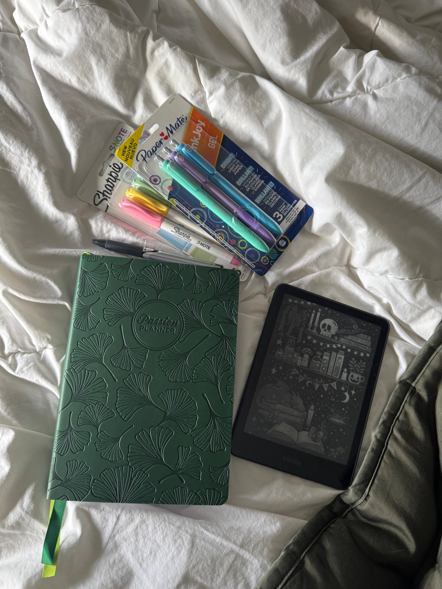 Passion planner
Kindle paperwhite 
And
Pens and highlights 
Organization and mom life

#LTKSaleAlert #LTKvlog #LTKdayinmylife