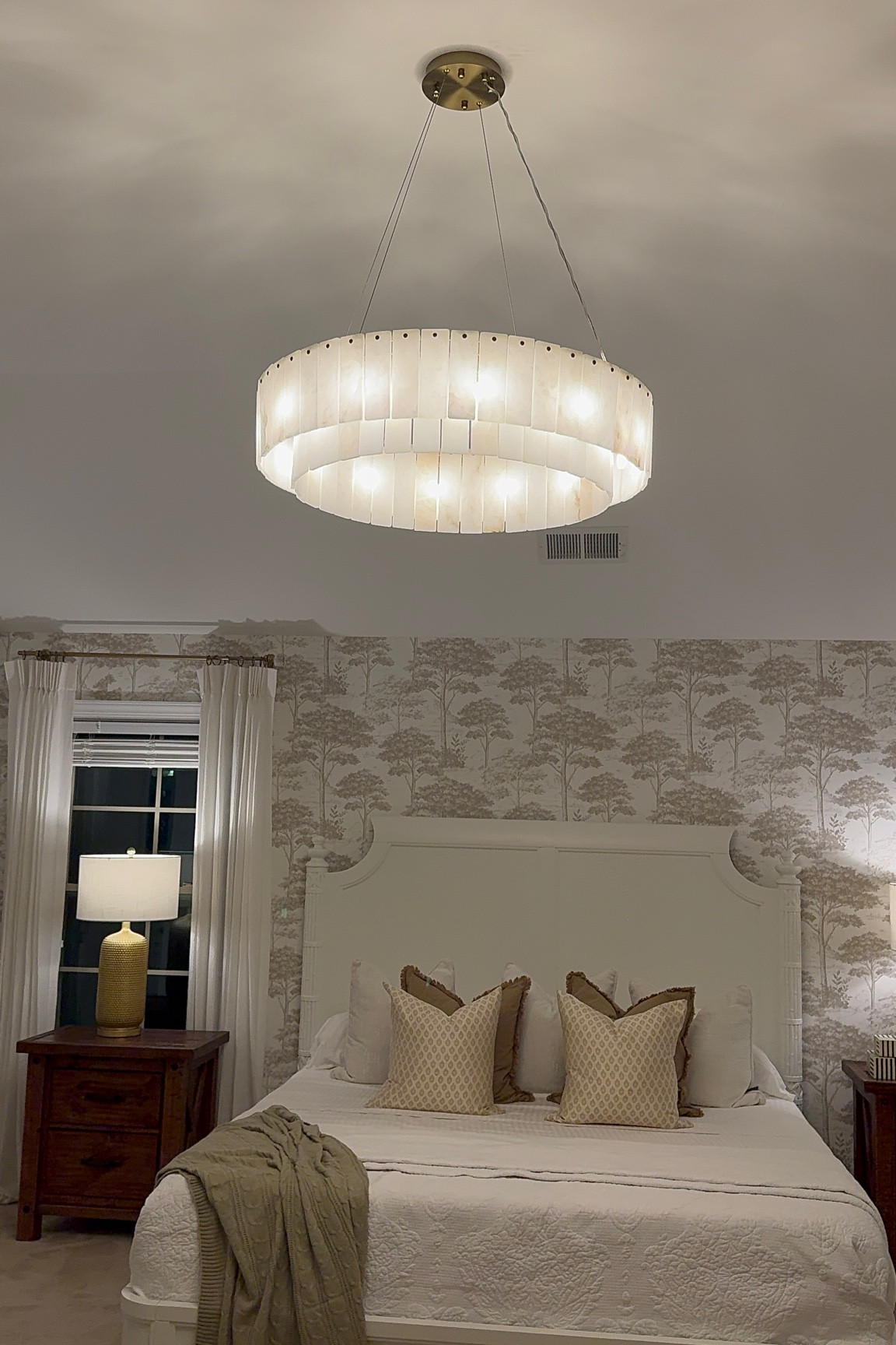 Bedroom lights 

#LTKHome