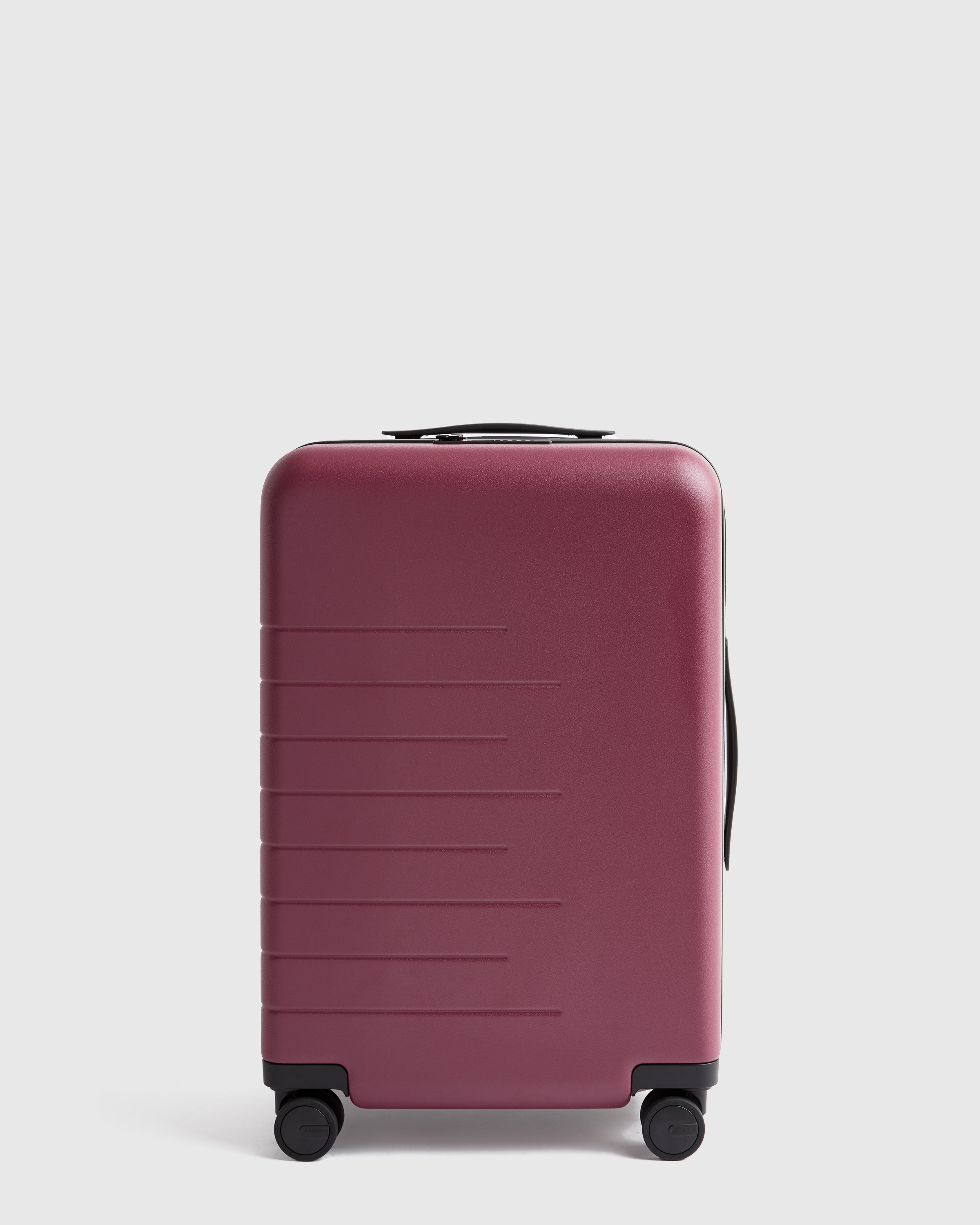 Quince | Expandable Carry-On Hard Shell Suitcase 21"" in Wine, Polycarbonte | Quince