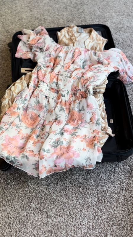 Vacation Outfit/Amazon floral romper

#LTKStyleTip #LTKMidsize #LTKFindsUnder50
