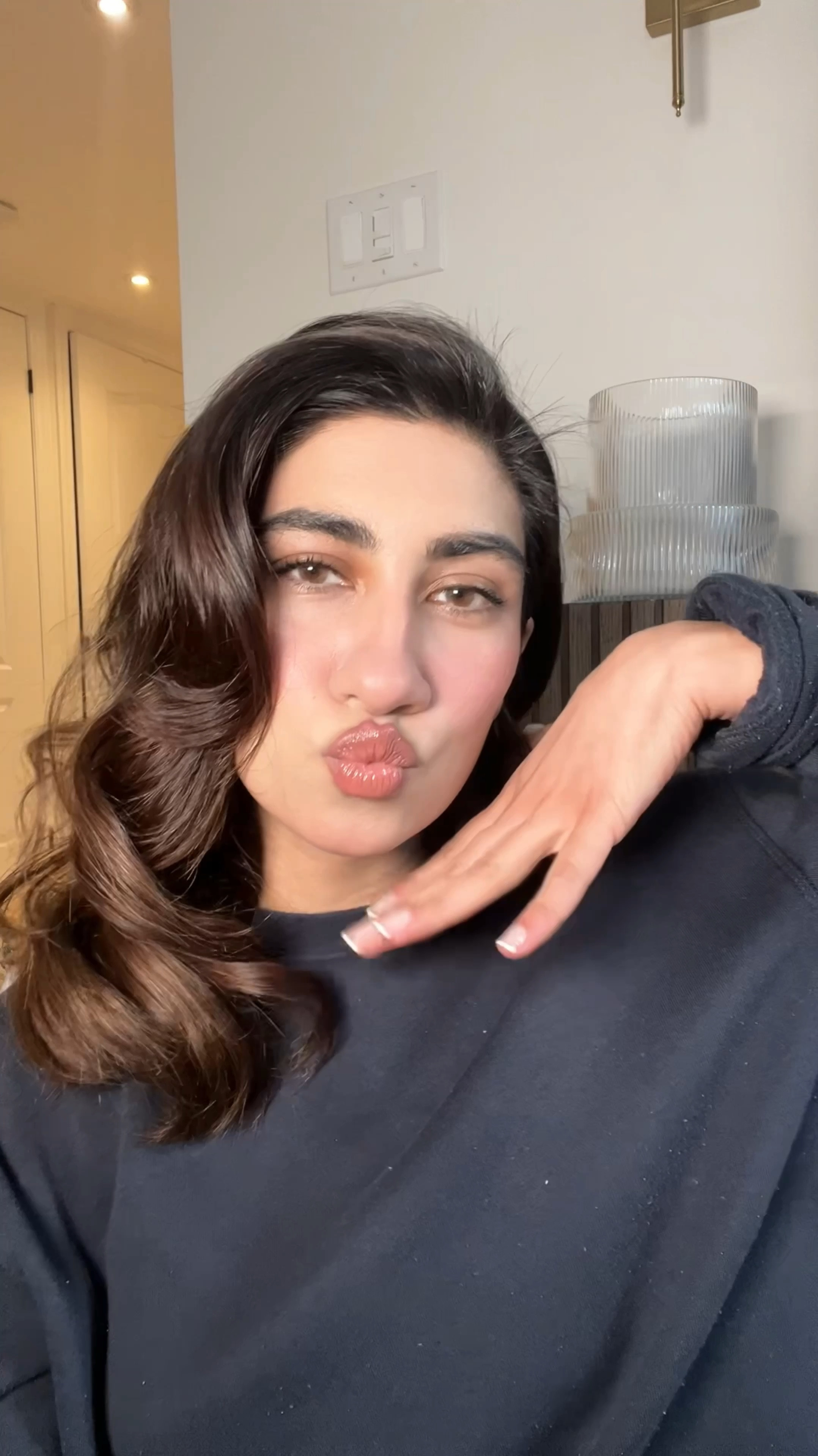 THIS FORMULA !! @hudabeauty - blush filter liquid blush in coco loco 🤎✨ 



#LTKgiftguide #LTKbeauty #LTKstyletip