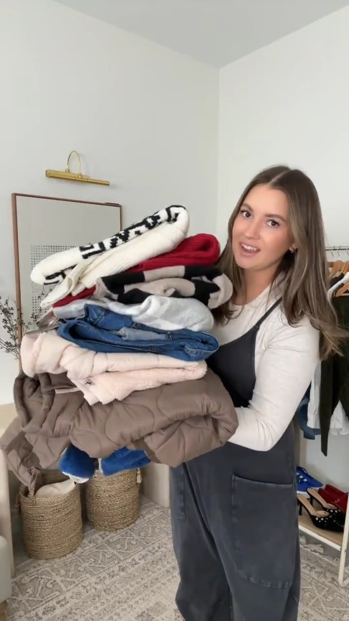 Brown quilted jacket: medium 
Blue fleece: medium 
Vest: medium 
Jeans:  8 regular 
Fair isle sweater: medium 
Red cardi: large
Bow sweater: large
Striped polo: large 