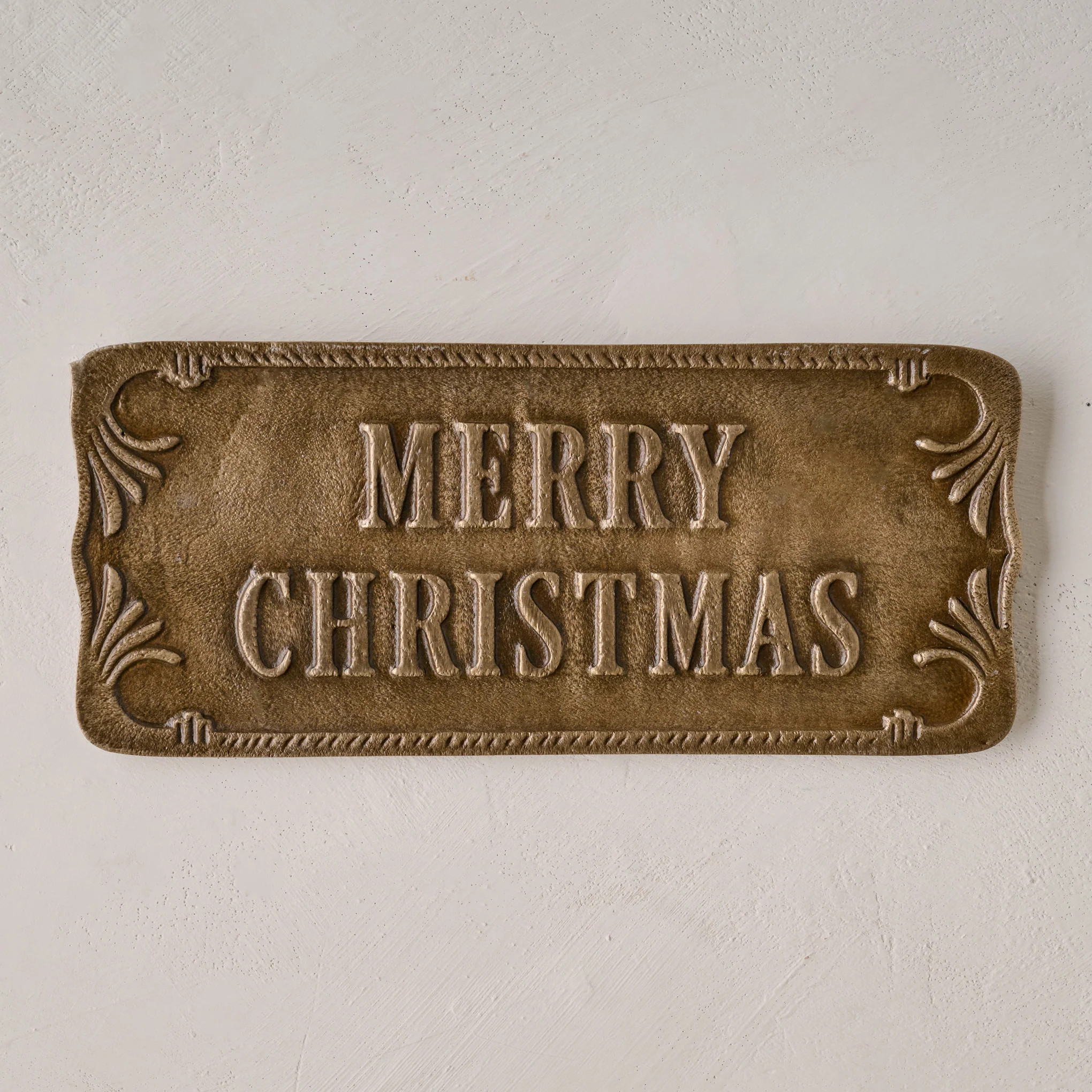 Antique-Inspired Merry Christmas Plaque | Magnolia