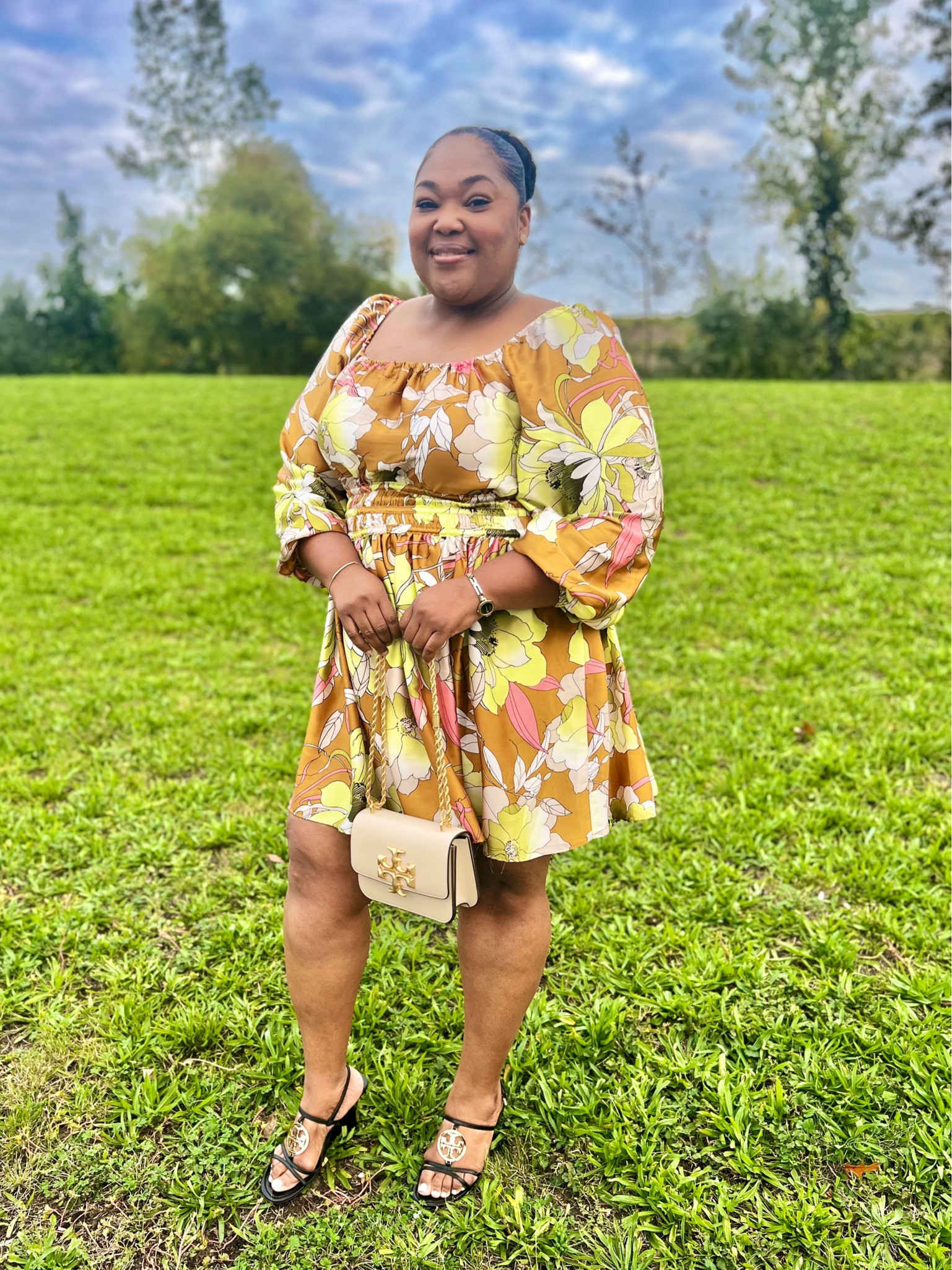 This Ryegrass dress from @jcp will have you turning heads. 
The best part is that it’s under $100. 
Grab it now. 
This can also be styled for the Fall season by wearing a neutral coat with pointy booties. 

#LTKstyletip #LTKshoecrush #LTKfindsunder100