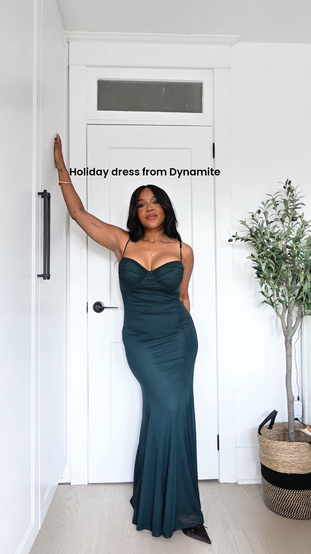 Holiday dress from Dynamite 

#LTKSeasonal #LTKHoliday #LTKootd