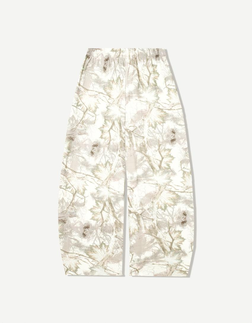 Plush barrel printed trousers - Trousers - Women | Bershka GB