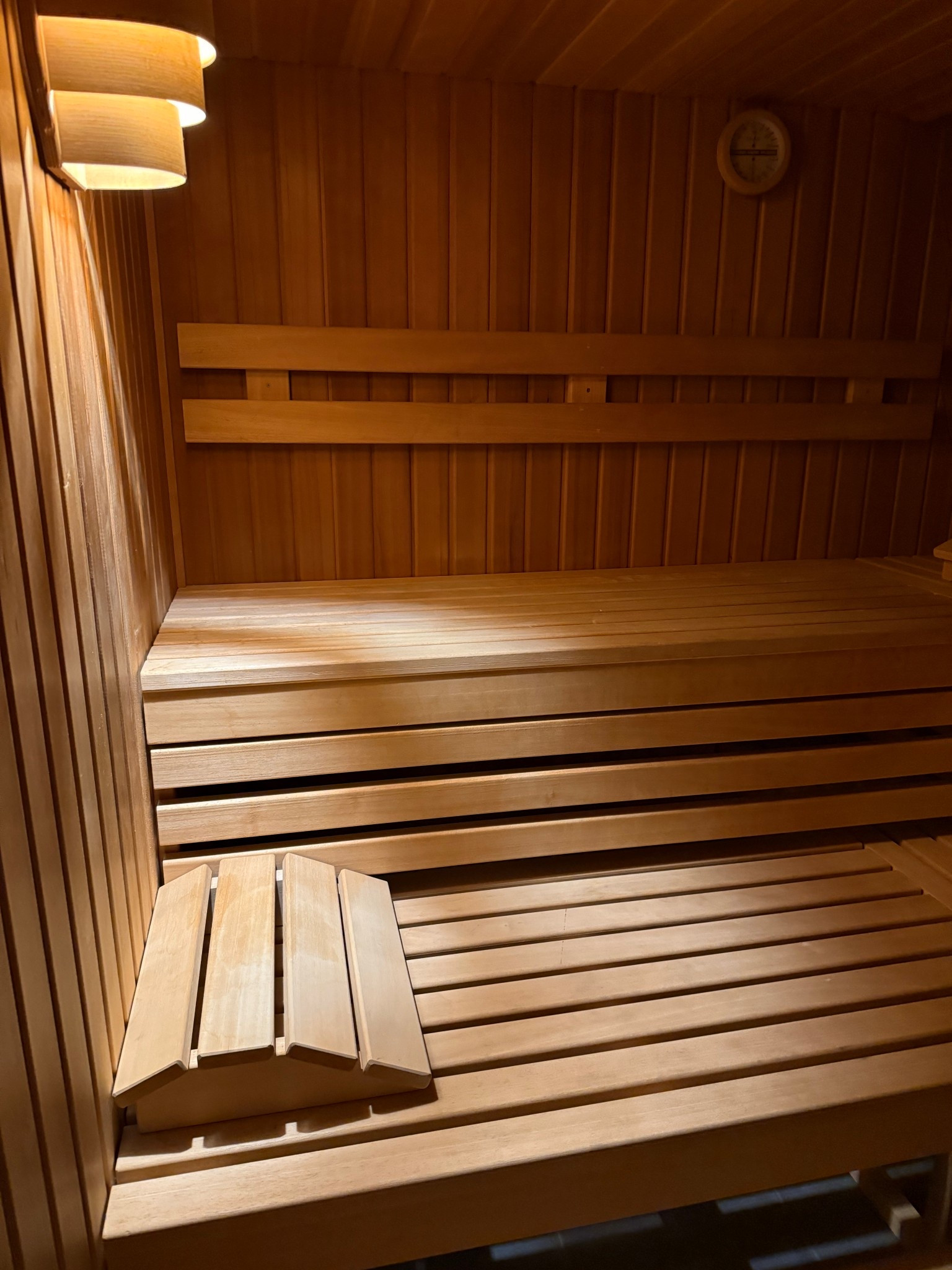 Added this quick 10 min pillow to my Sauna Sessions at home! Seriously life changing. I.feel.a.difference!! + it’s on sale!! 

#LTKSaleAlert #LTKActive #LTKHome