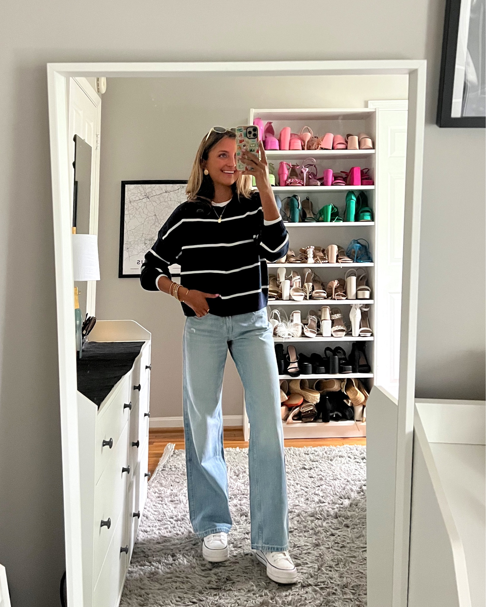 casual everyday outfit for summer to fall transition ✏️ the perfect back to school outfit or work outfit! 

use code HCOMCKENZIE for an extra 20% off Hollister.

sizing:
XS regular tops 
S sweaters 
XS regular pants 
000R jeans 