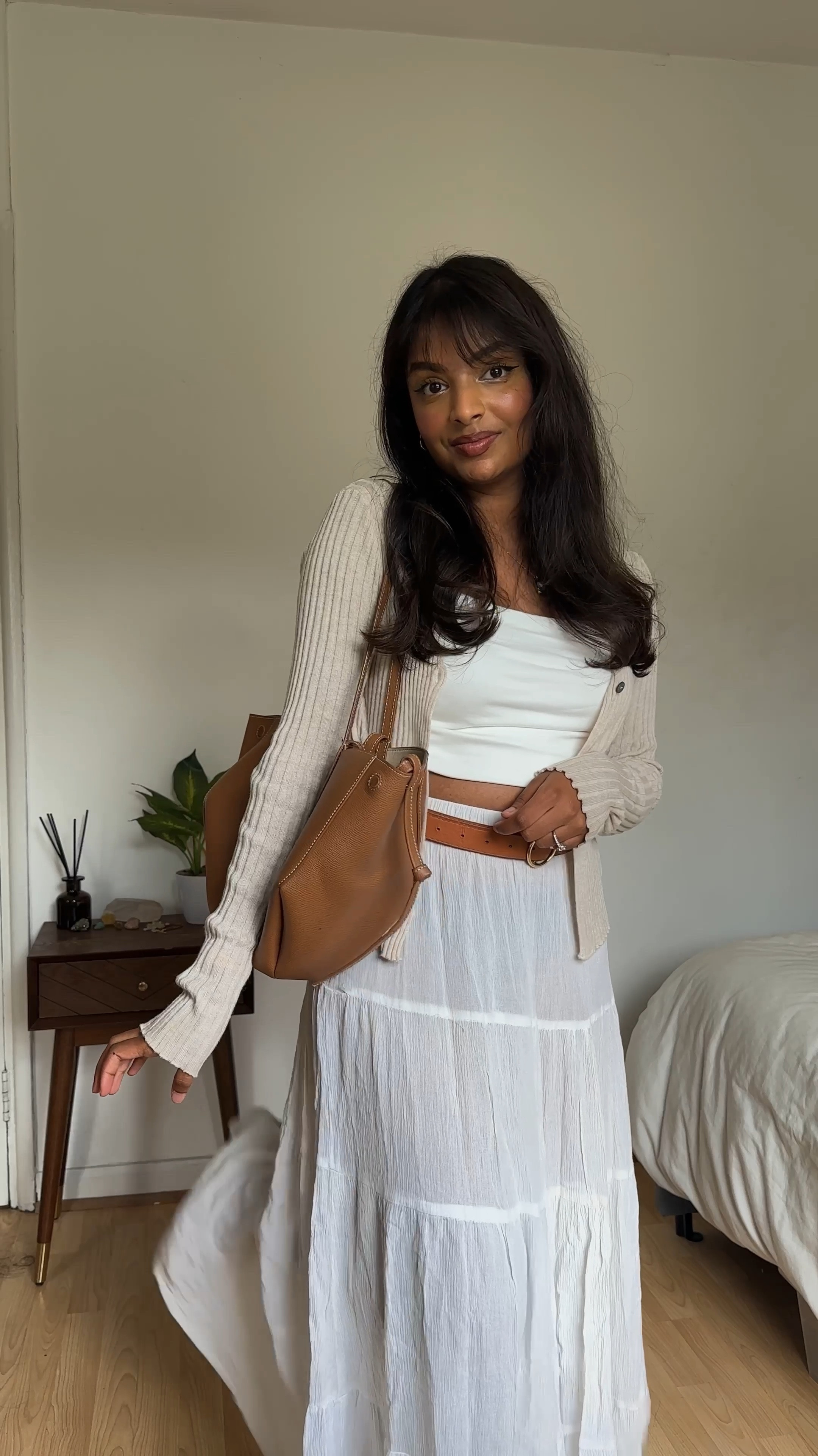 Simple comfortable summer outfit idea🌼
_
#springoutfitideas #springoutfitinspo #outfitinspiration #outfitoftheday #summerfashion #pinterestinspired #pinterestoutfit #pinterestfashion #STRADILOOKS #maxiskirt #petitefashion #petiteoutfit #abercrombiestyle #abercrombieandfitch #asos 
