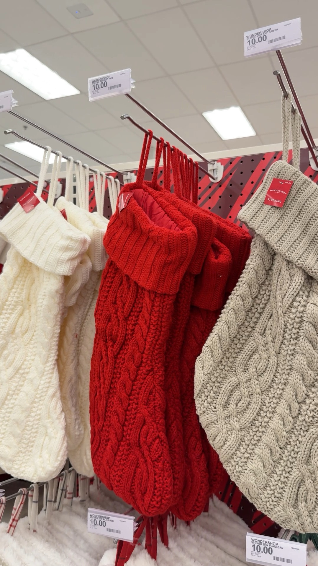 The most perfect $10 knot stockings at Target! Available in 5 different colors!

Christmas Decor, Christmas Stockings, Target Home Dexor

#LTKHoliday #LTKHome #LTKSeasonal