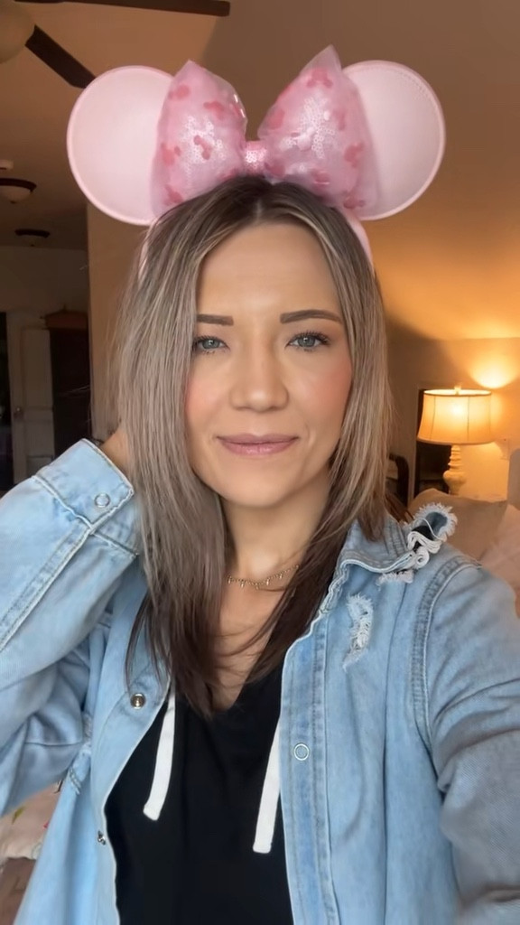 Pink leather Disney ears!! 💕🌸🎀

#disney #disneyaccessories #disneyears

#LTKHoliday #LTKFindsUnder50 #LTKGiftGuide