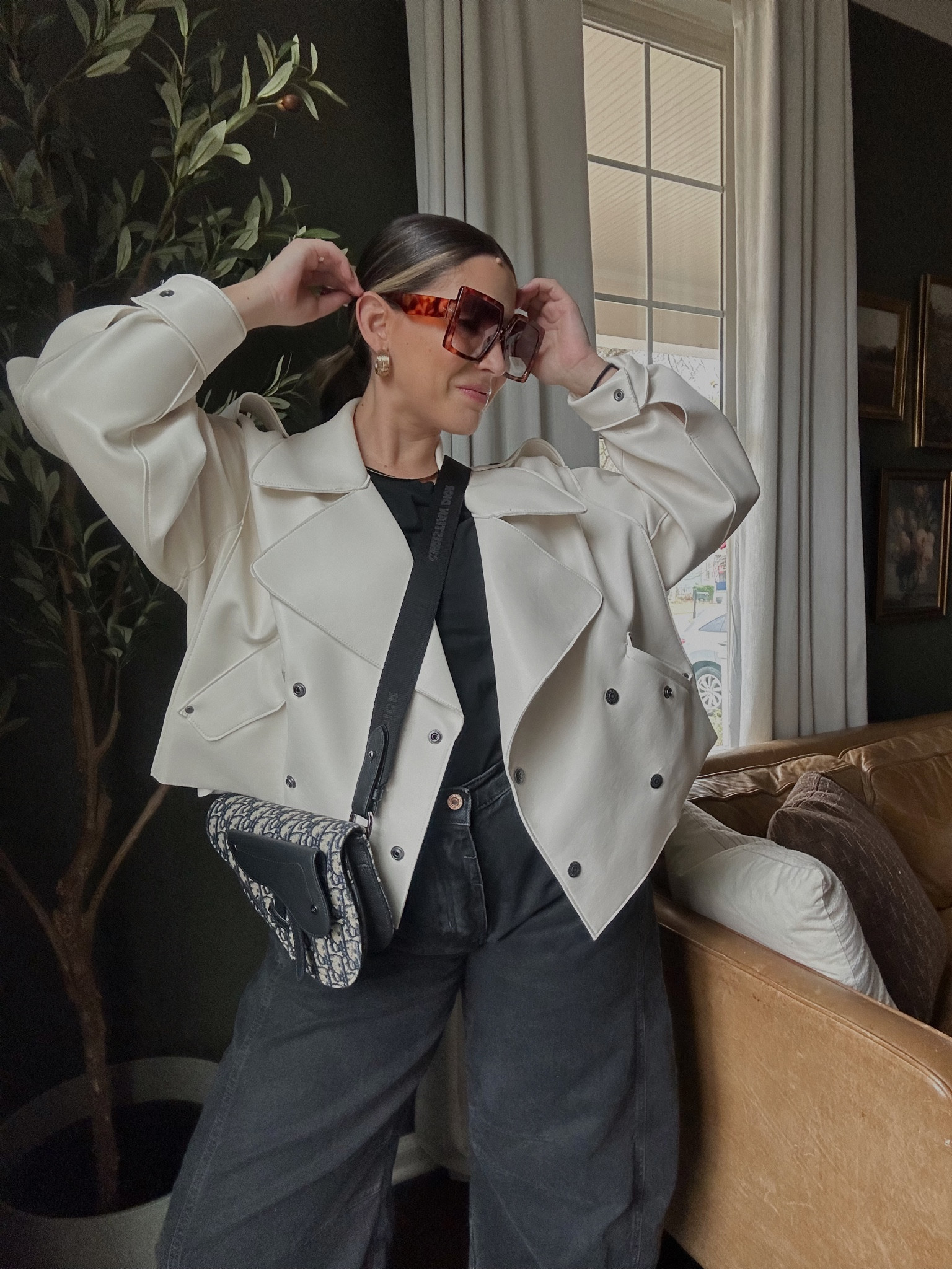 Getting into the swing of things is hard. Especially when you have a baby and a toddler. Still trying to prioritize my time and also get back into this Instagram thing lol anywayssssssss… let’s start now- Have had this jacket on repeat 😍 linked this look in my bio and stories. 

#LTKstyletip #LTKMostLoved #LTKSeasonal