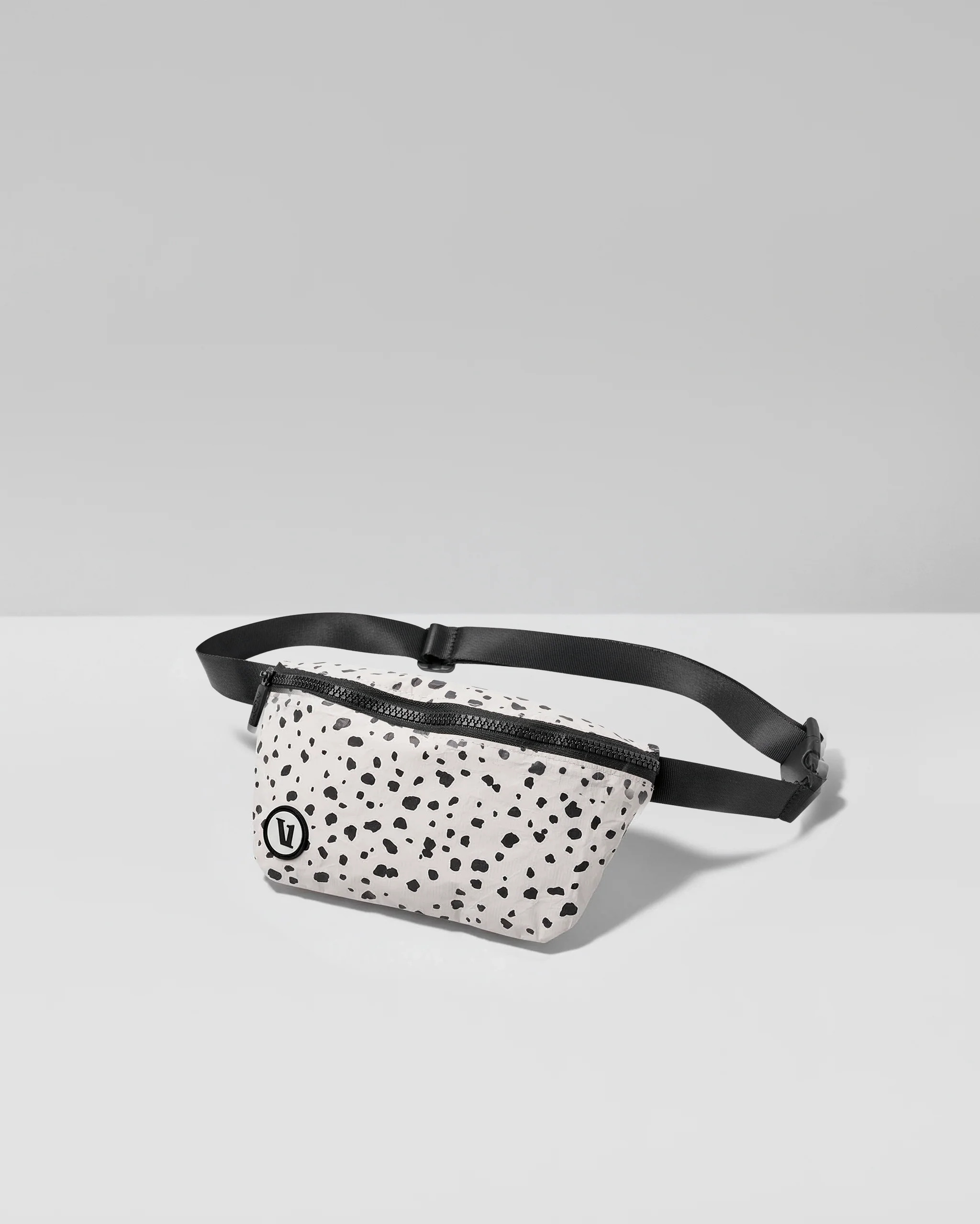 ALOHA-Mini Hip Pack | Vuori Clothing (US & Canada)