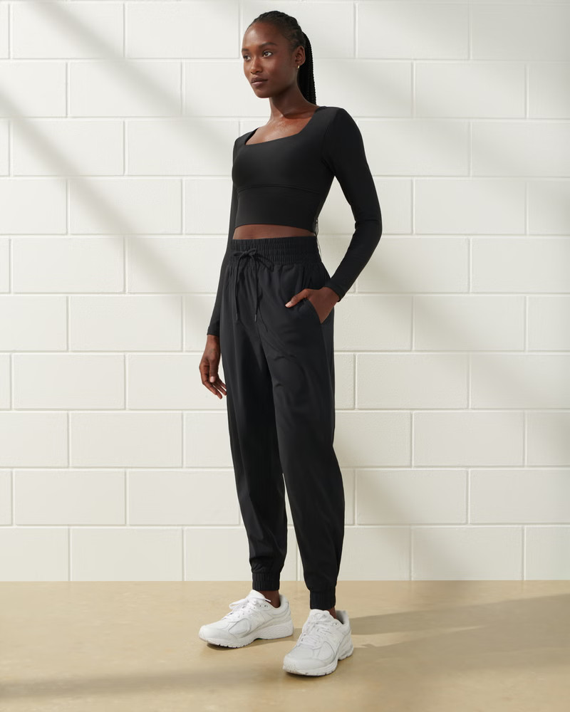 YPB sculptLUX Long-Sleeve Slim Squareneck Top | Abercrombie & Fitch (US)