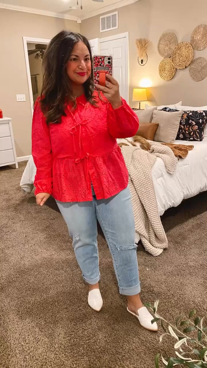 Celebrating Valentine’s Day in style with comfy + cute outfits that don't break the bank! 💕

mules: fit true to size // wearing a 5
jeans: fit true to size // wearing a 14
blouse: fits true to size // wearing a large 

 

#LTKWatchNow #LTKSeasonal #LTKStyleTip