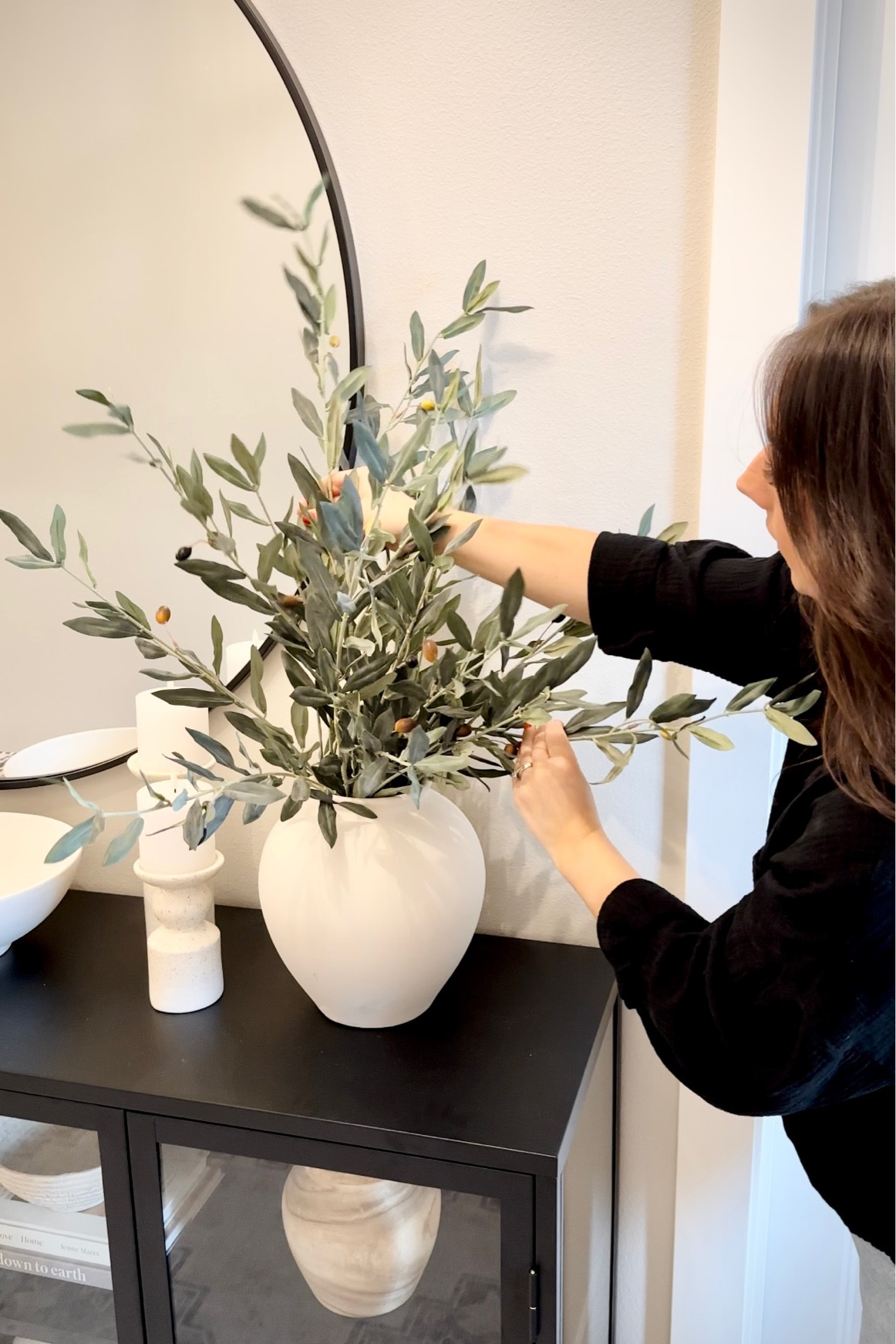 The best faux stems! Always 10% OFF

Olive stems, artificial stems, greenery, faux flowers, vases, large vases, home decor, home design, designer, entryway, entryway decor, entryway ideas 

#LTKFindsUnder50 #LTKHome #LTKSaleAlert