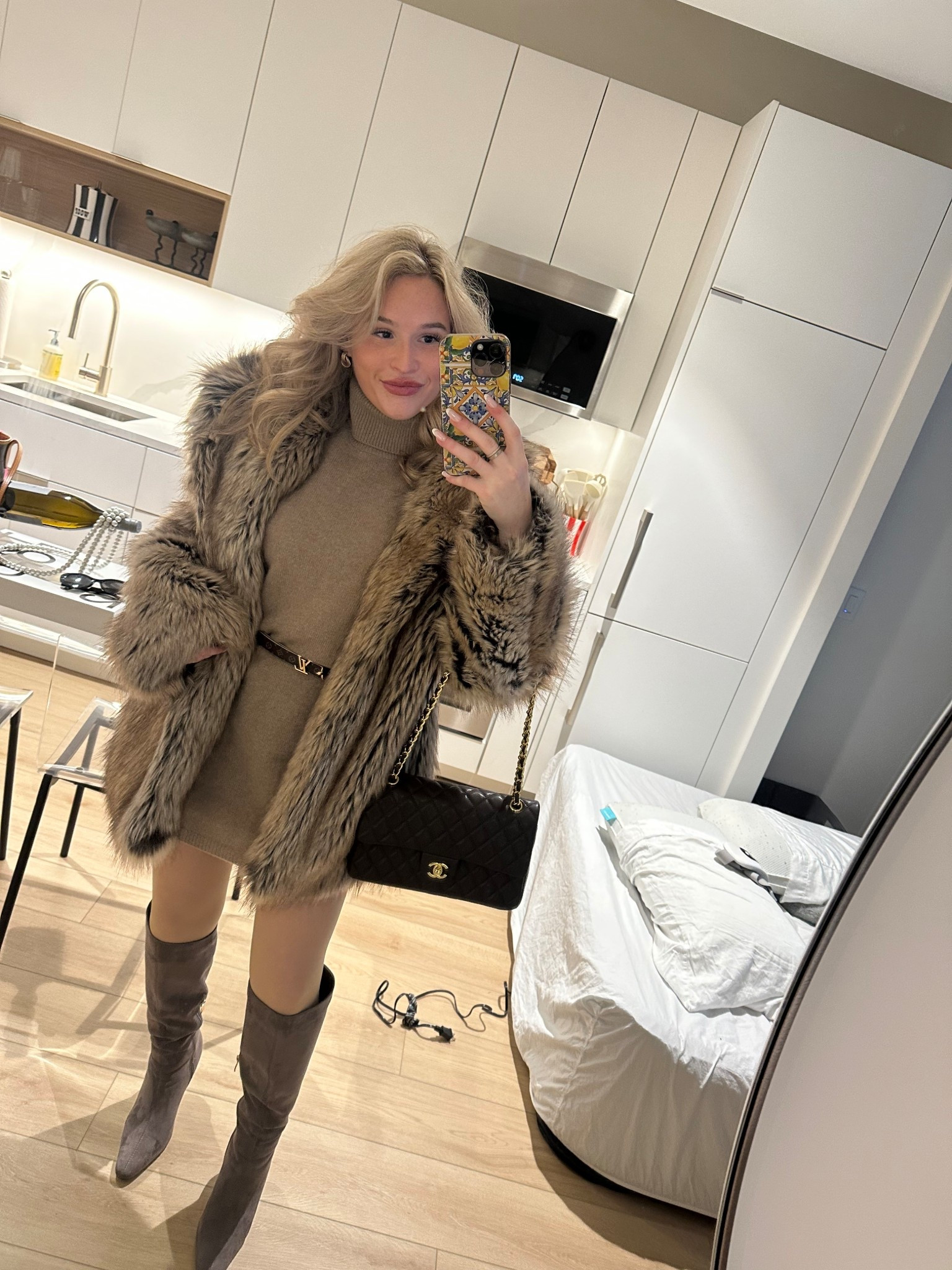 Winter neutrals forever 🤎✨ Cozy knit, tall boots, and a statement faux-fur — my go-to cold weather uniform. Linking everything on my LTK while Cyber Week deals are still live! #winterstyle #LTKCyberWeek #neutraloutfit #styleinspo

#LTKSeasonal #LTKootd #LTKHoliday