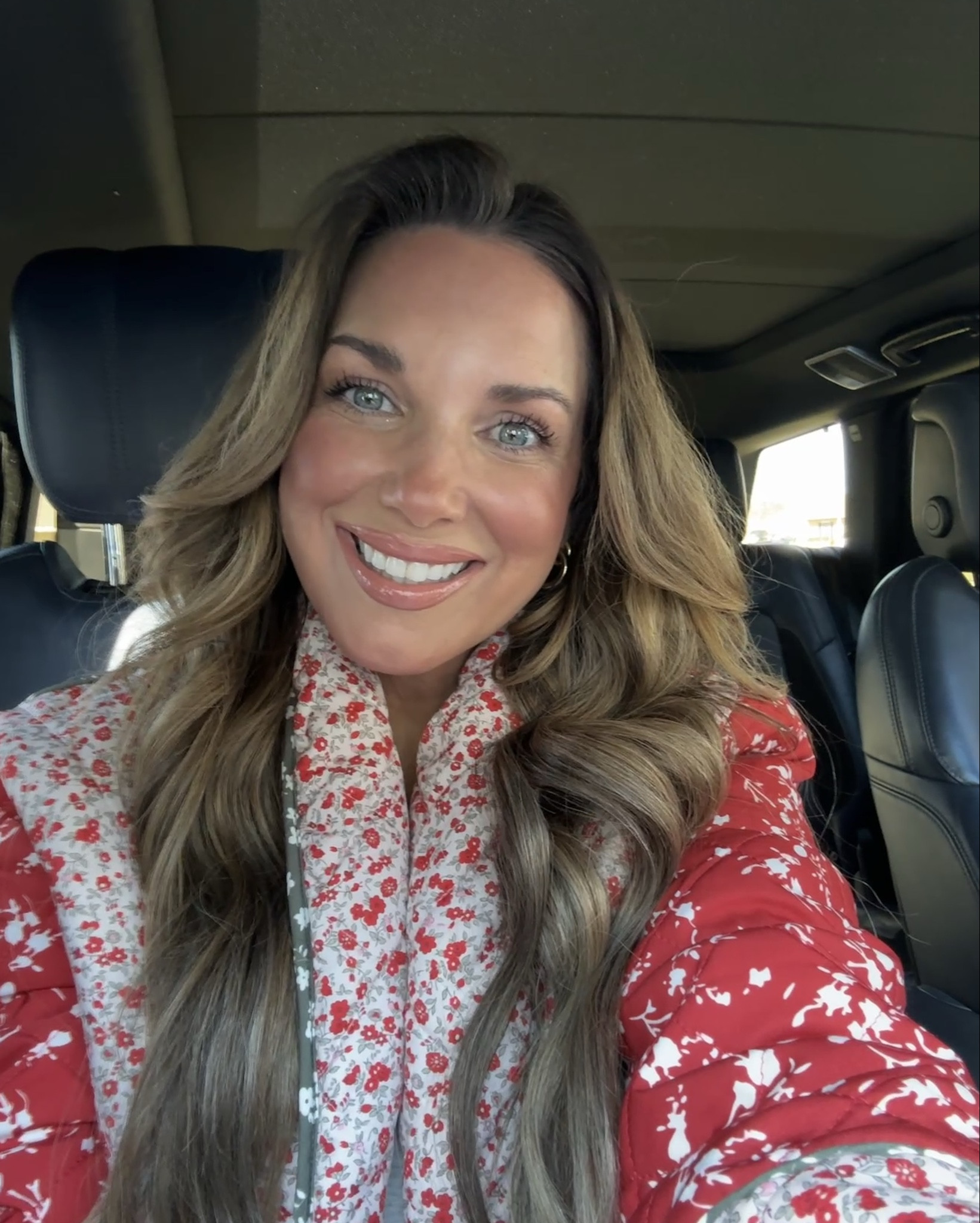 3 pinky nude lipstick combos under $25 that I wear on repeat!!! 
This Lip liner has been my go to for 15 years & it last all dayyyyy. I do reapply the plumping gloss which is a crazy good look for less for the Tarte maracuja juicy lip gloss. 

1) Lip liner : tiramisu $6
    Lipstick : Rosy Honey $6
    Plumping gloss: Just Peachy
    (on sale) $6



#LTKBeauty #LTKmomlife