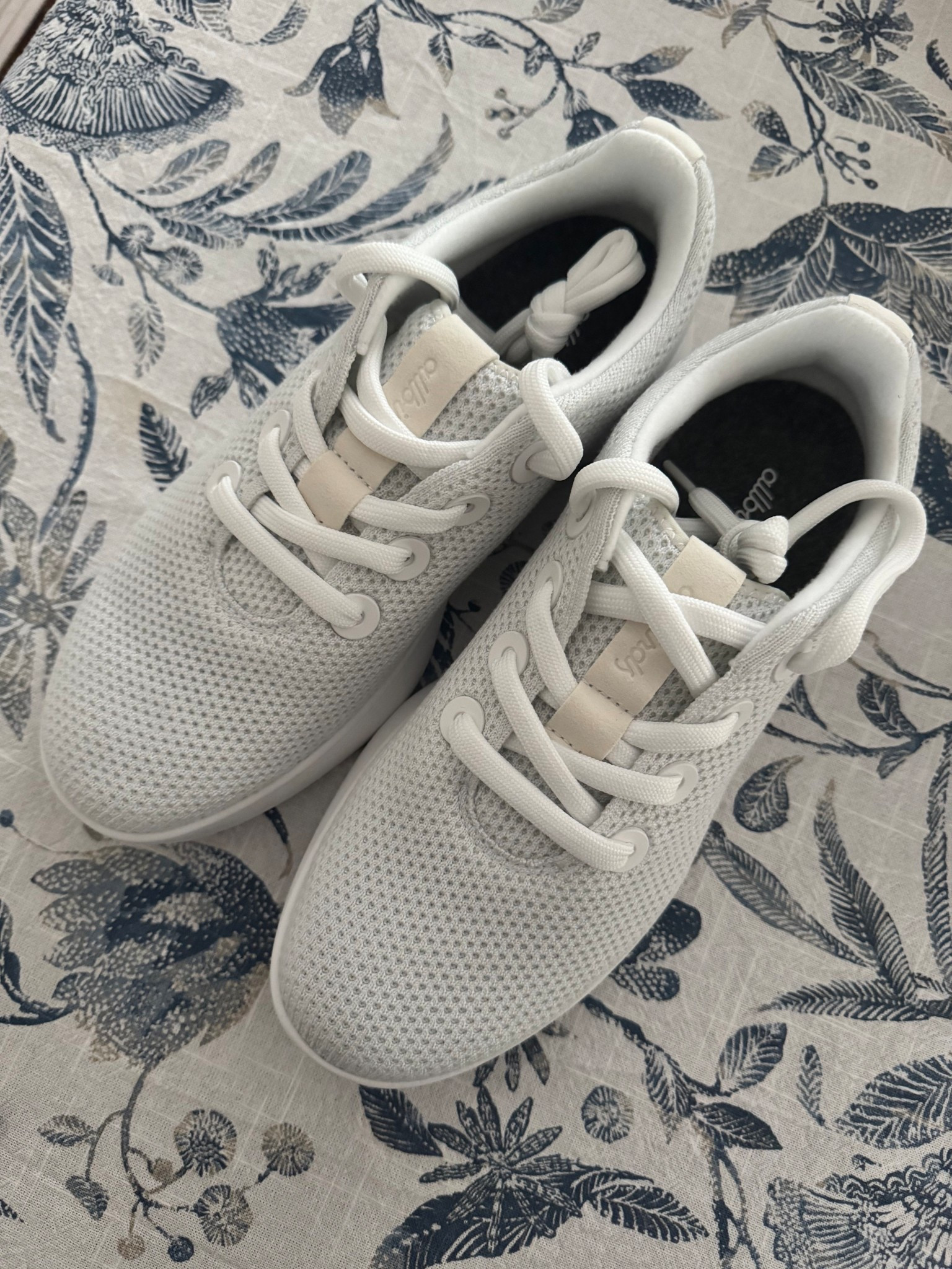 Sooo excited about my new allbirds! I’ve been needing comfortable shoes for all the walking around with a baby

#LTKShoeCrush #LTKSeasonal #LTKStyleTip