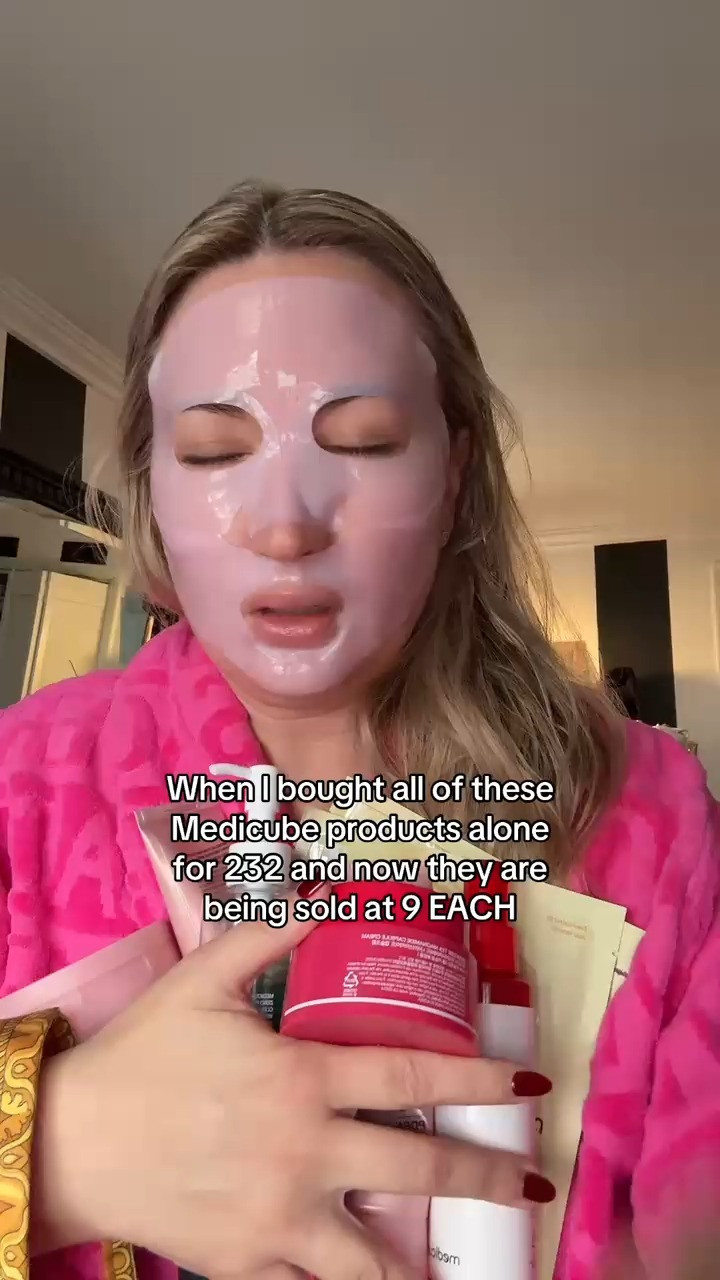 Bought this set before the sudden $9 listing appeared #SkincareDeals #ad

https://www.tiktok.com/@holistic.wellness.glow/video/7589319155267013902?is_from_webapp=1&sender_device=pc&web_id=7595868255789630984 

 