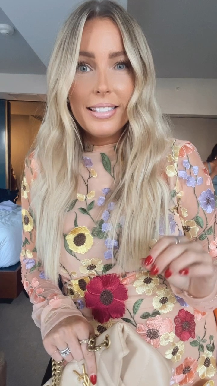 Looks for less dress wearing  large. Blue dress. Fall outfits fall fashion. Wedding guest dress. Looks for less. Daily deal. Bubble dress. Workwear. Business casual outfit. 


#LTKVideo #LTKSaleAlert