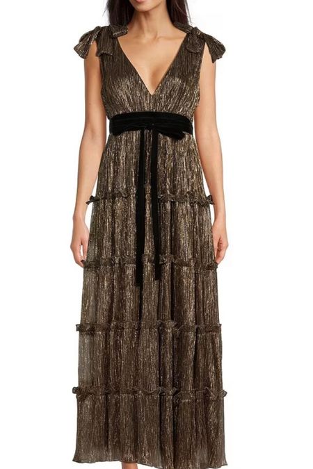 The perfect holiday dress - looks like a designer dress, but for a fraction of the price. 

#LTKHoliday #LTKSeasonal