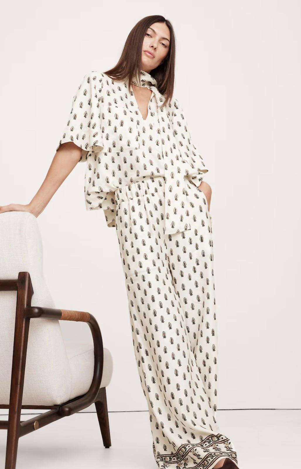 Love this Banana Republic set! And it’s 40% off! 

#LTKStyleTip #LTKFindsUnder100 #LTKSeasonal