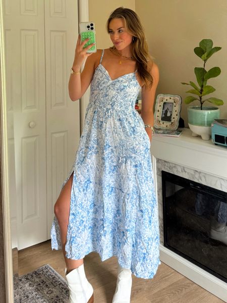 The most gorgeous little maxi dress from Hollister on sale! 