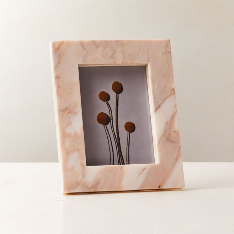 Ceyne Golden Calacatta Marble Picture Frame 5''x7'' + Reviews | CB2 | CB2