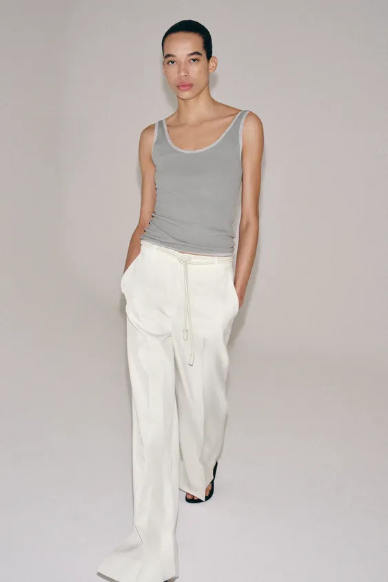SLIM FIT - ROUND NECK - REGULAR LENGTH - WIDE STRAPSTop made from cotton blend yarn. Round neckli... | Zara UK