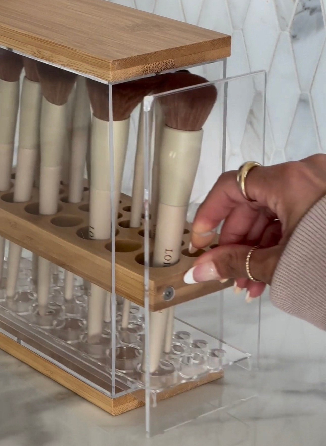 Scroll to shop! Follow for more finds! Xo! 🥰

#LTKFindsUnder100 #LTKHome #LTKFindsUnder50