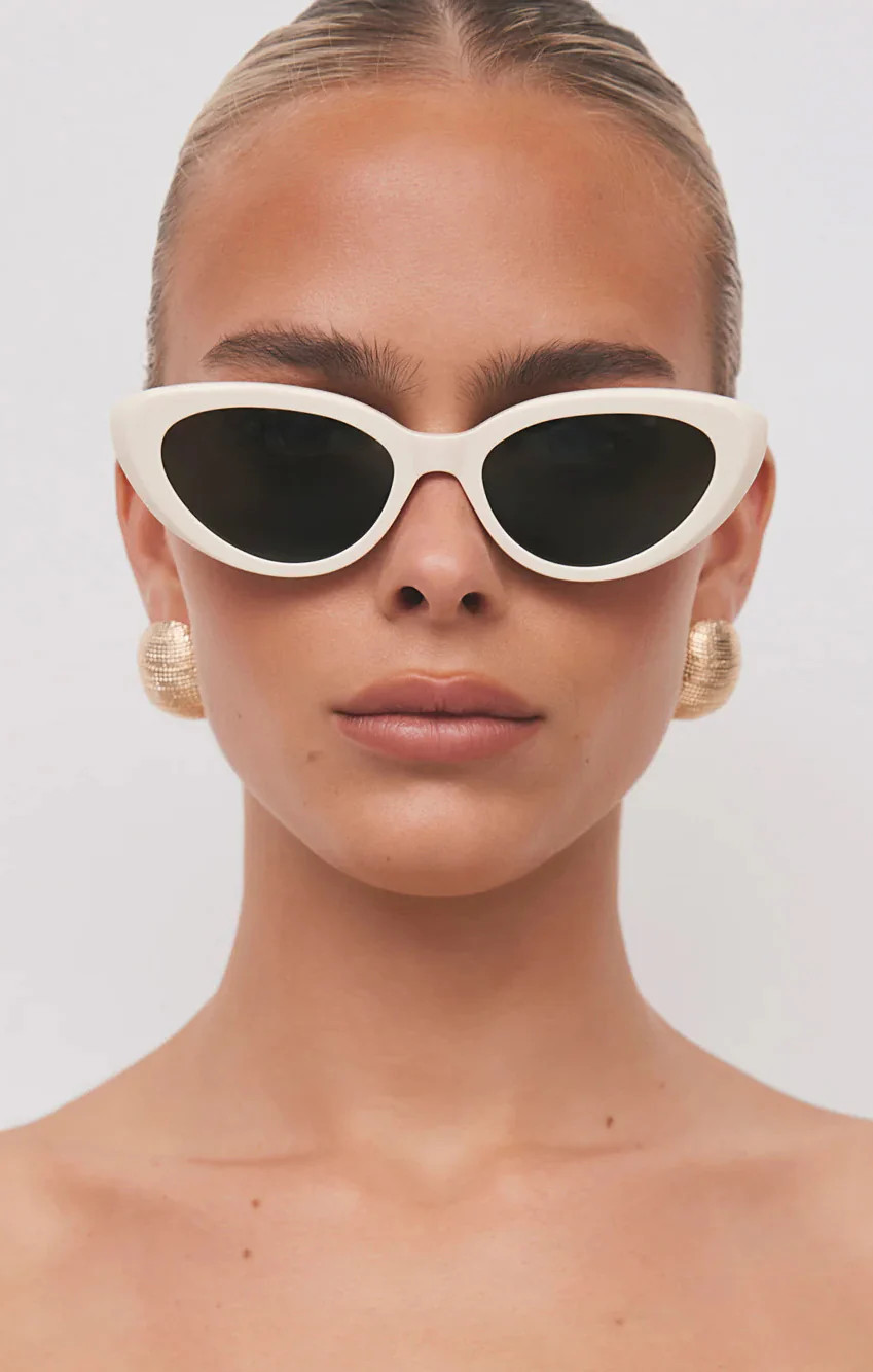 Banbé The Sweeney Sunglasses ~ Ivory | Show Me Your Mumu
