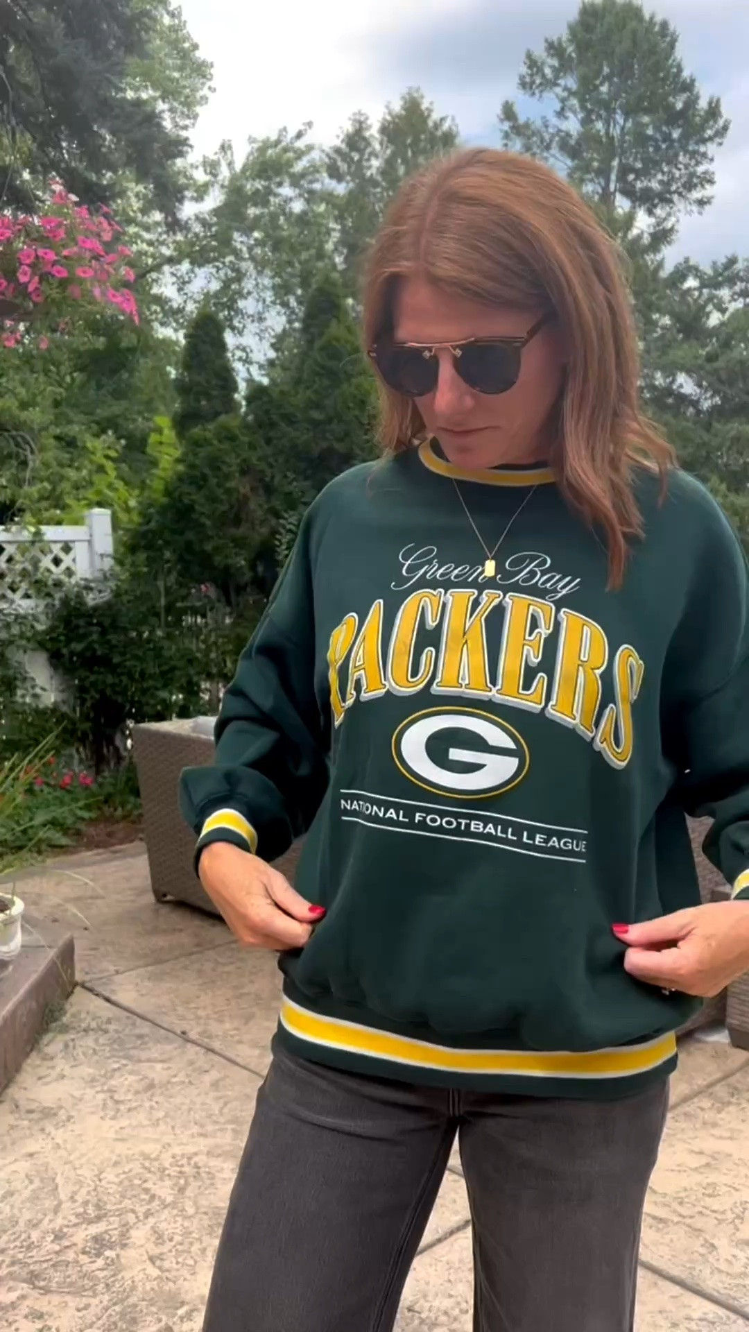 Game day, but make it cute! These Abercrombie NFL styles are giving the perfect mix of team spirit + everyday chic. The cutest way to rep your team without sacrificing your style!
