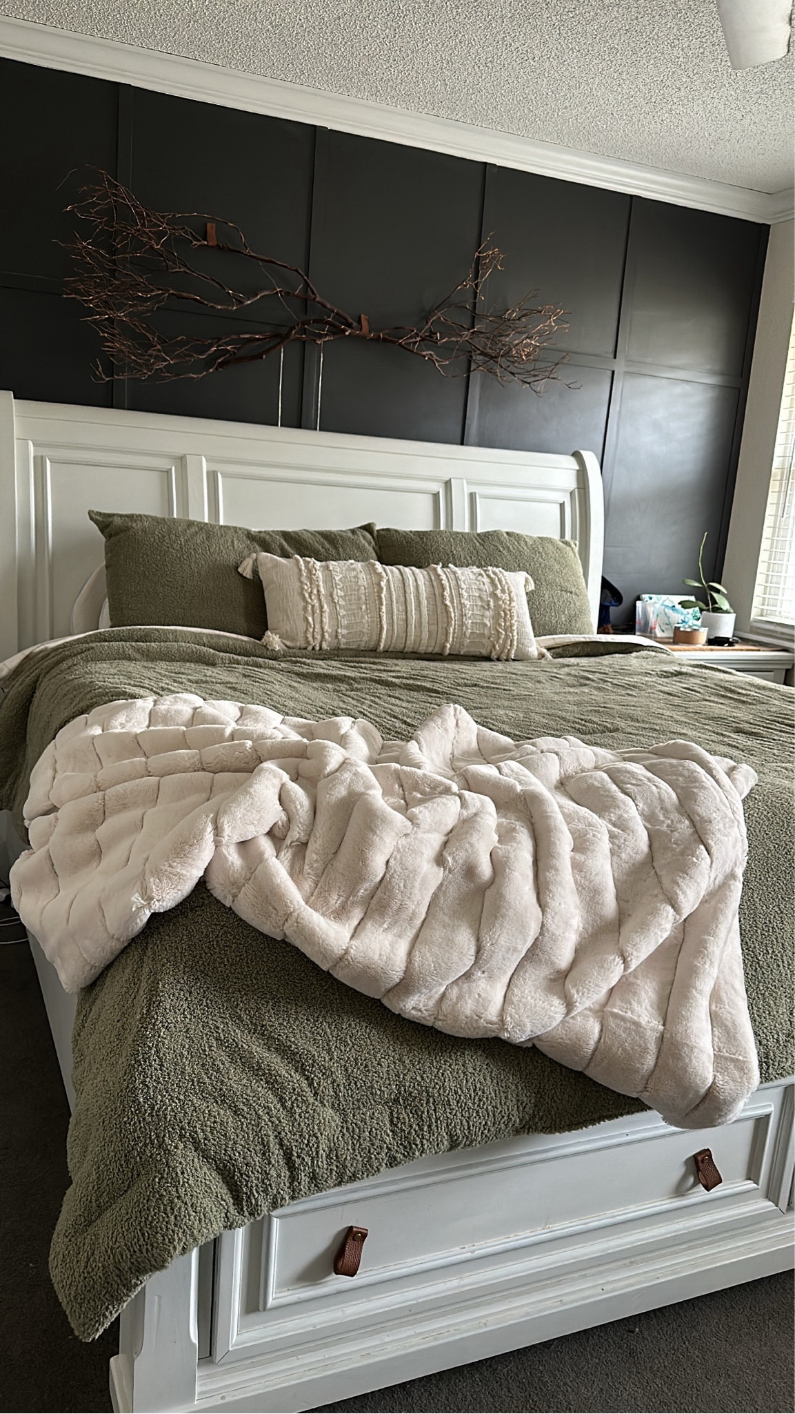 Cozy bedding!! Freshen up your bedroom with bedding you WANT to fall asleep in! It has a HUGE impact on your health 🫶

#LTKSeasonal #LTKfamily #LTKhome
