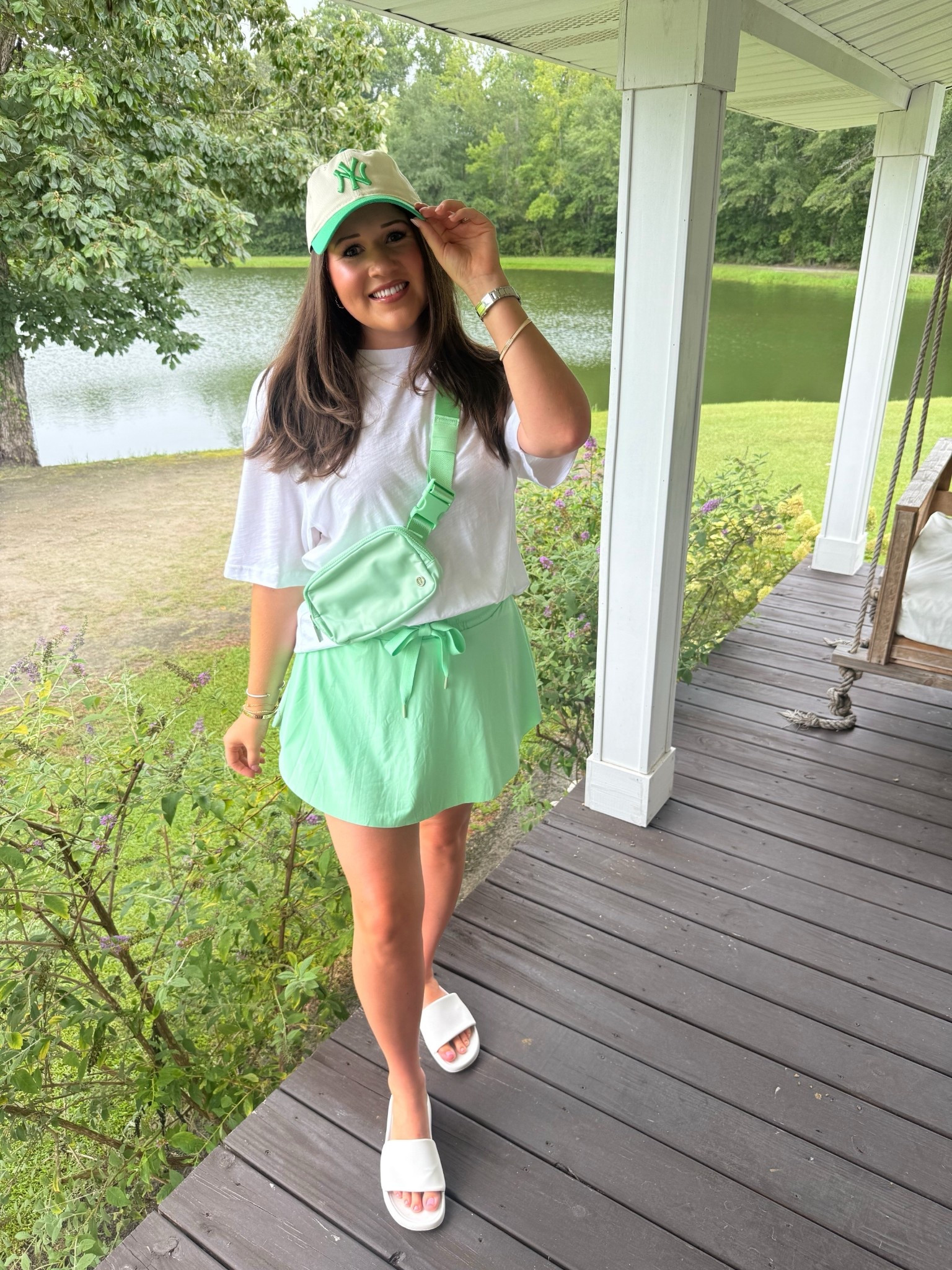 The perfect travel outfit and I’m obsessed with green this summer! 💚 love my white tee from Aritzia and my green Lululemon bag also my Yankee green hat from Aritzia! Everything is linked here. 



#LTKFindsUnder50 #LTKActive #LTKStyleTip