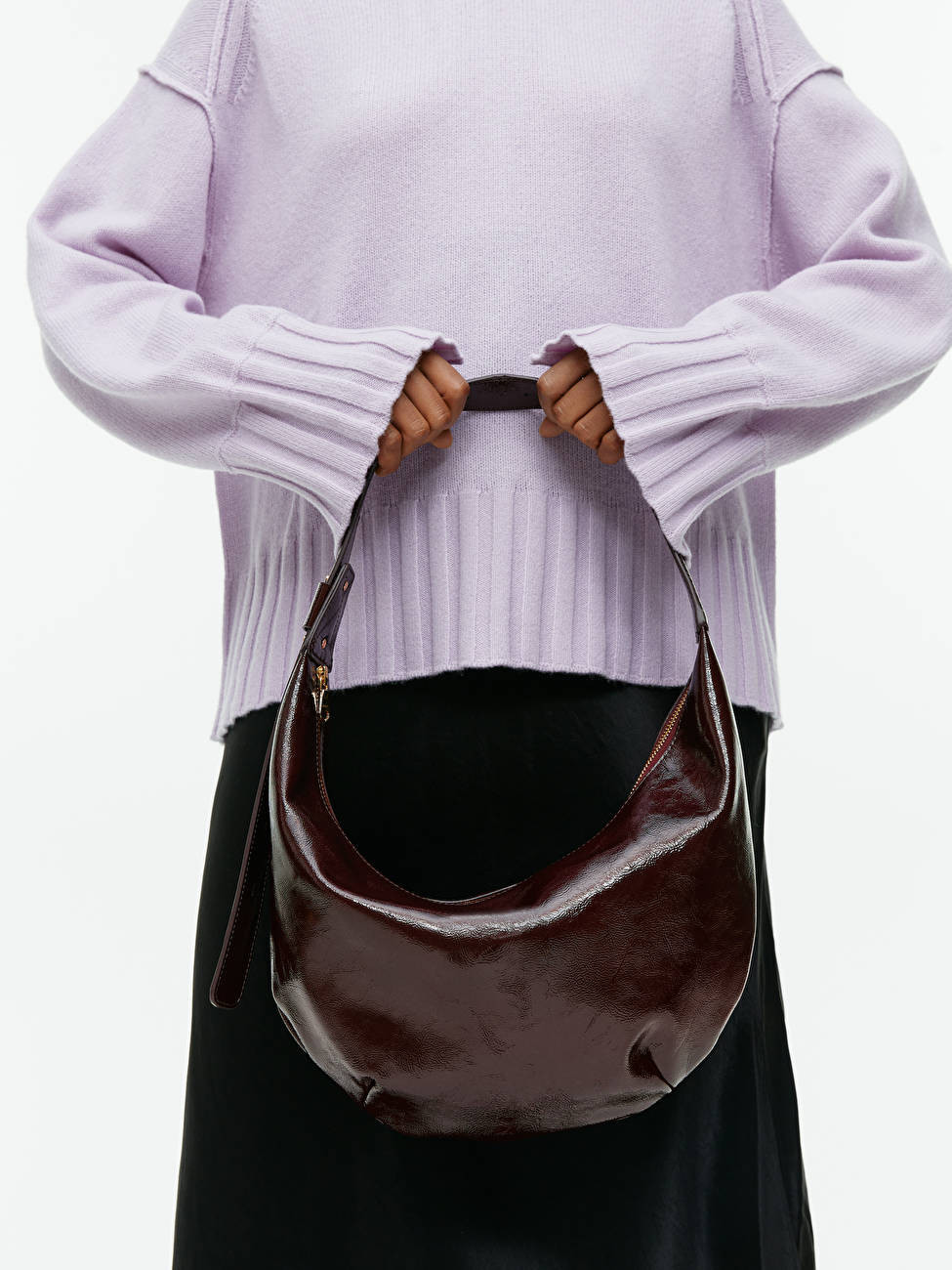 Mid Size Curved Shoulder Bag | ARKET (US&UK)