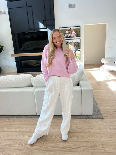 Comfy OOTD! My sweatshirts & pants are both on sale today! 🌸









OOTD, OOTD Inspo, Comfy, Comfy Style, Fahion, Spring Stylee

#LTKfindsunder100 #LTKfamily #LTKstyletip