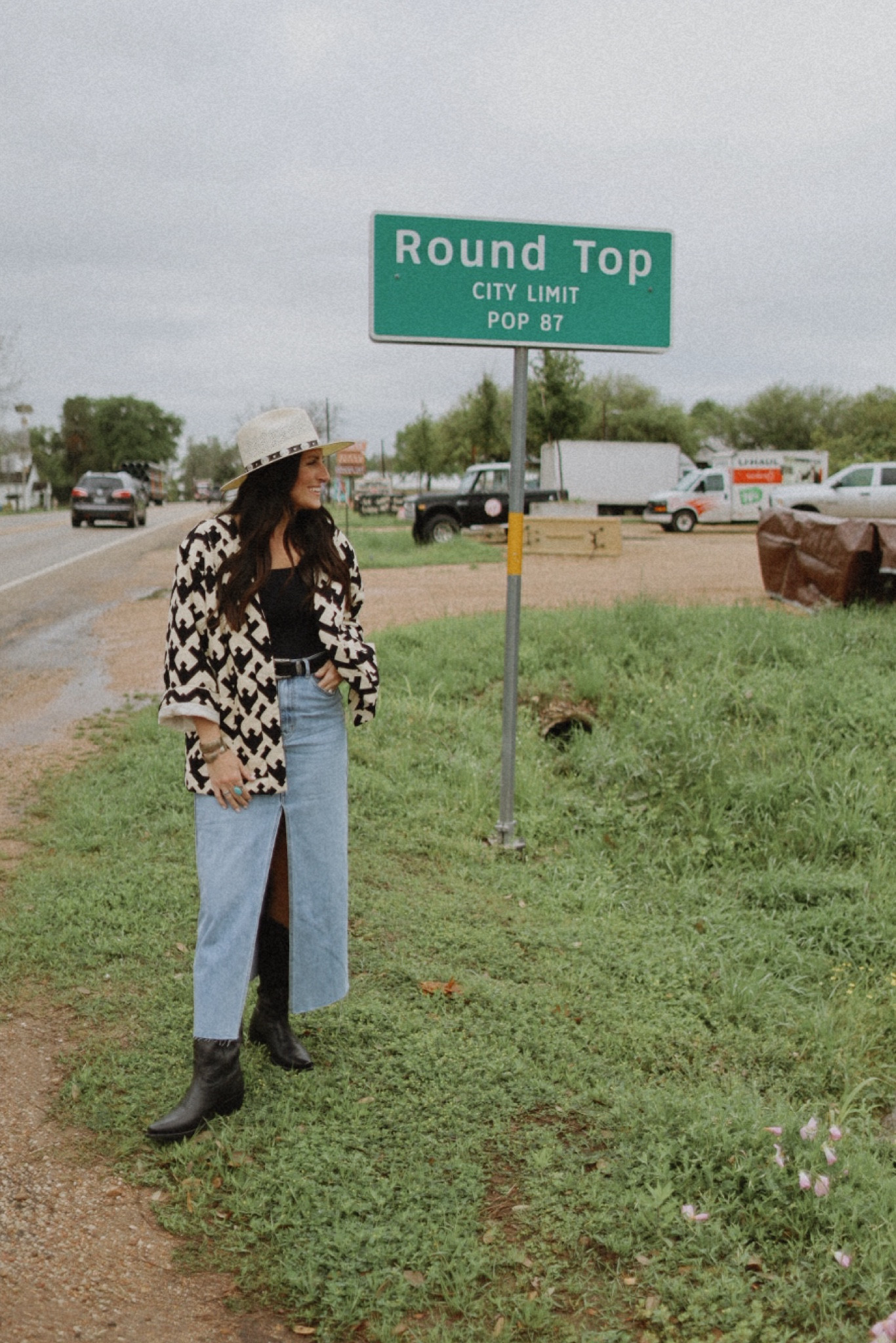 Round Top outfit 🤠

#LTKfindsunder100 #LTKsalealert #LTKover40