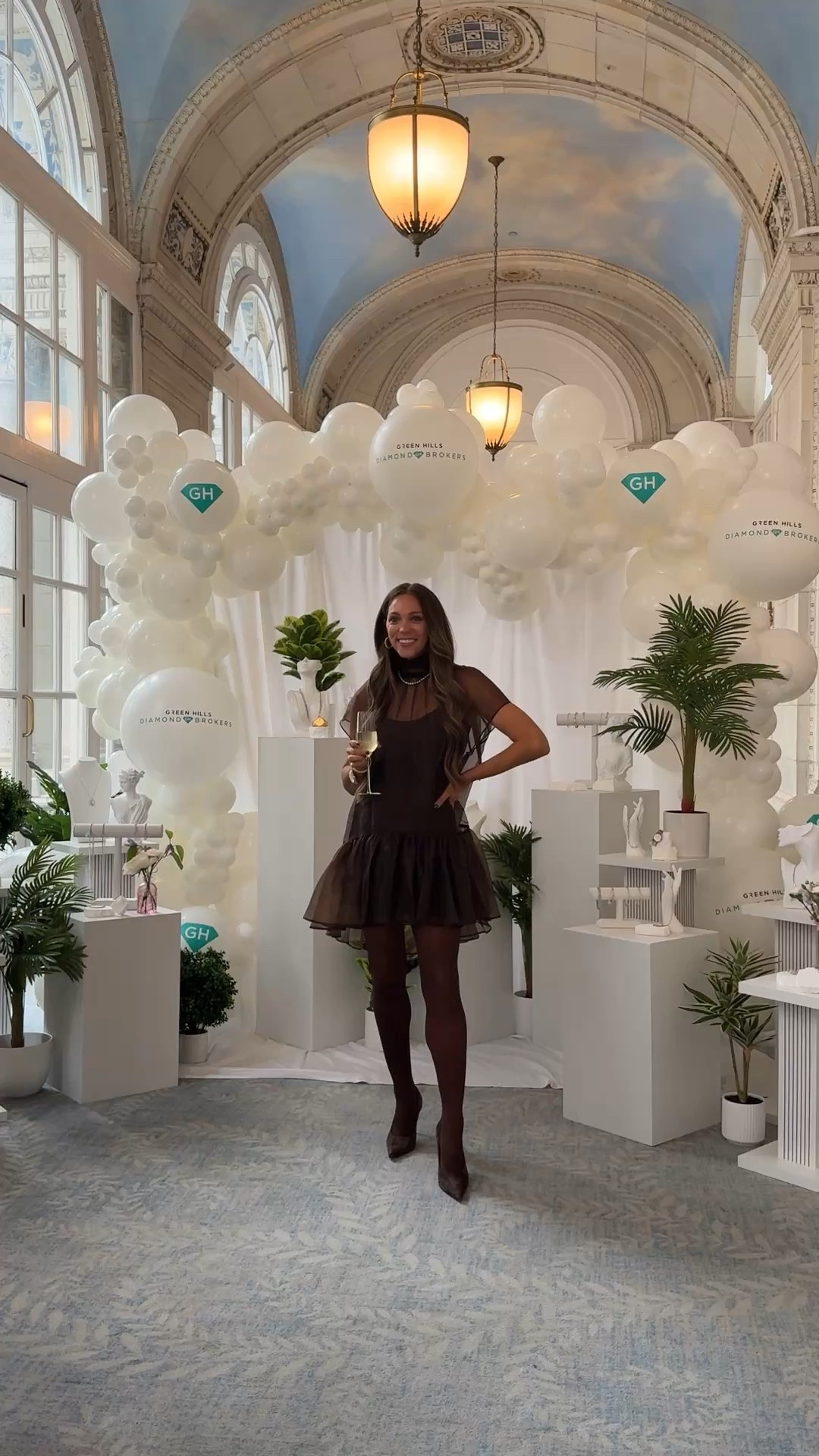 Holiday dresses. Wedding guest dress. 

#LTKHoliday #LTKWedding