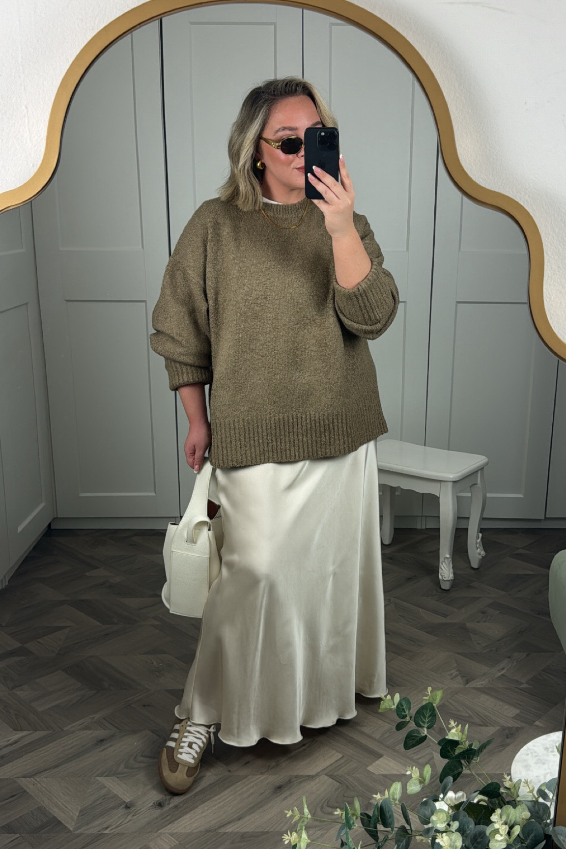 a spring outfit perfect for bloating, if you just want to be comfy or are going out for lots of food! 

Bag is Jeenaa x French Connection 

#LTKstyletip #LTKSeasonal #LTKmidsize