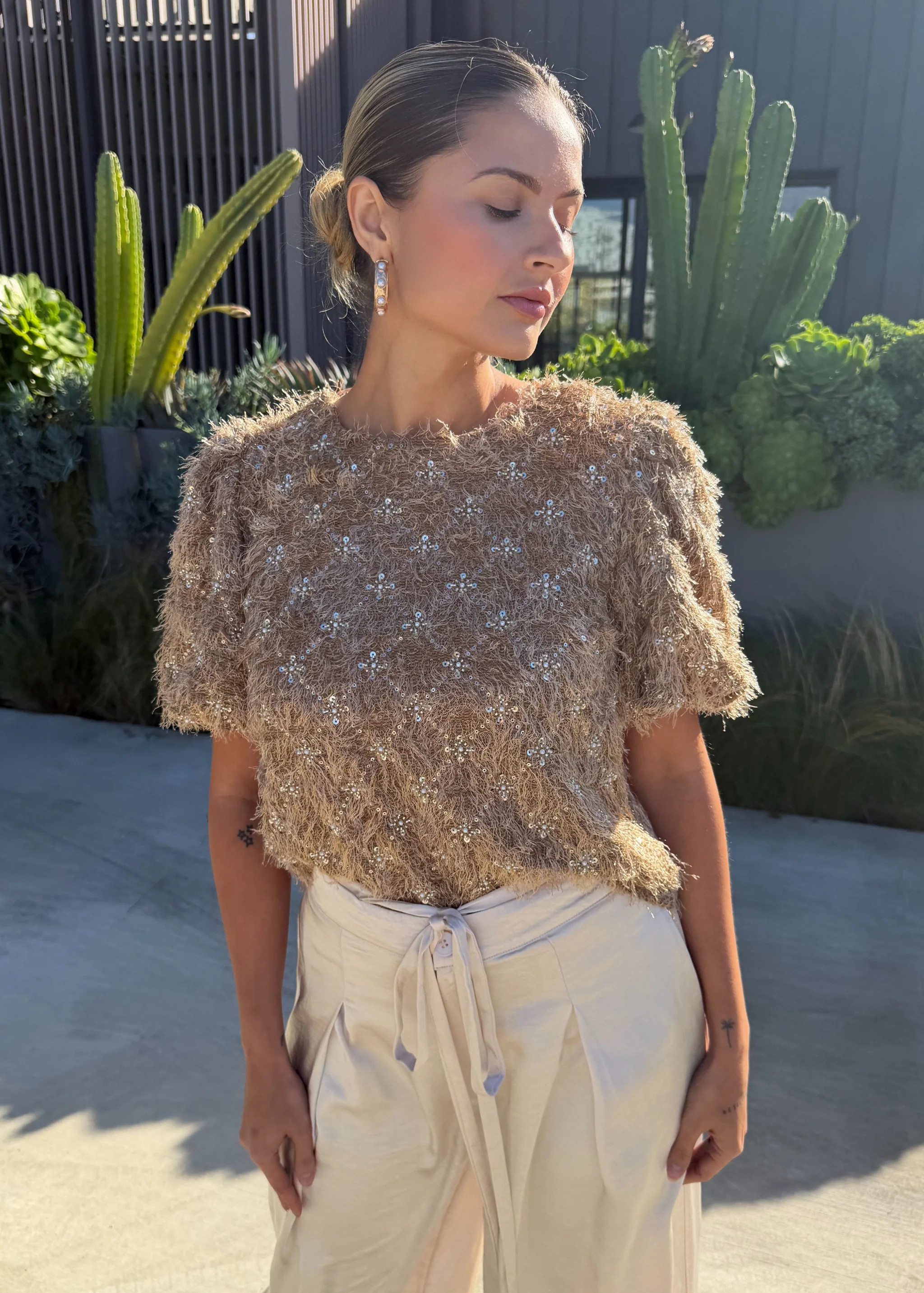 Skylar Short Puff Sleeve Shaggy Sweater Top | Benaar La