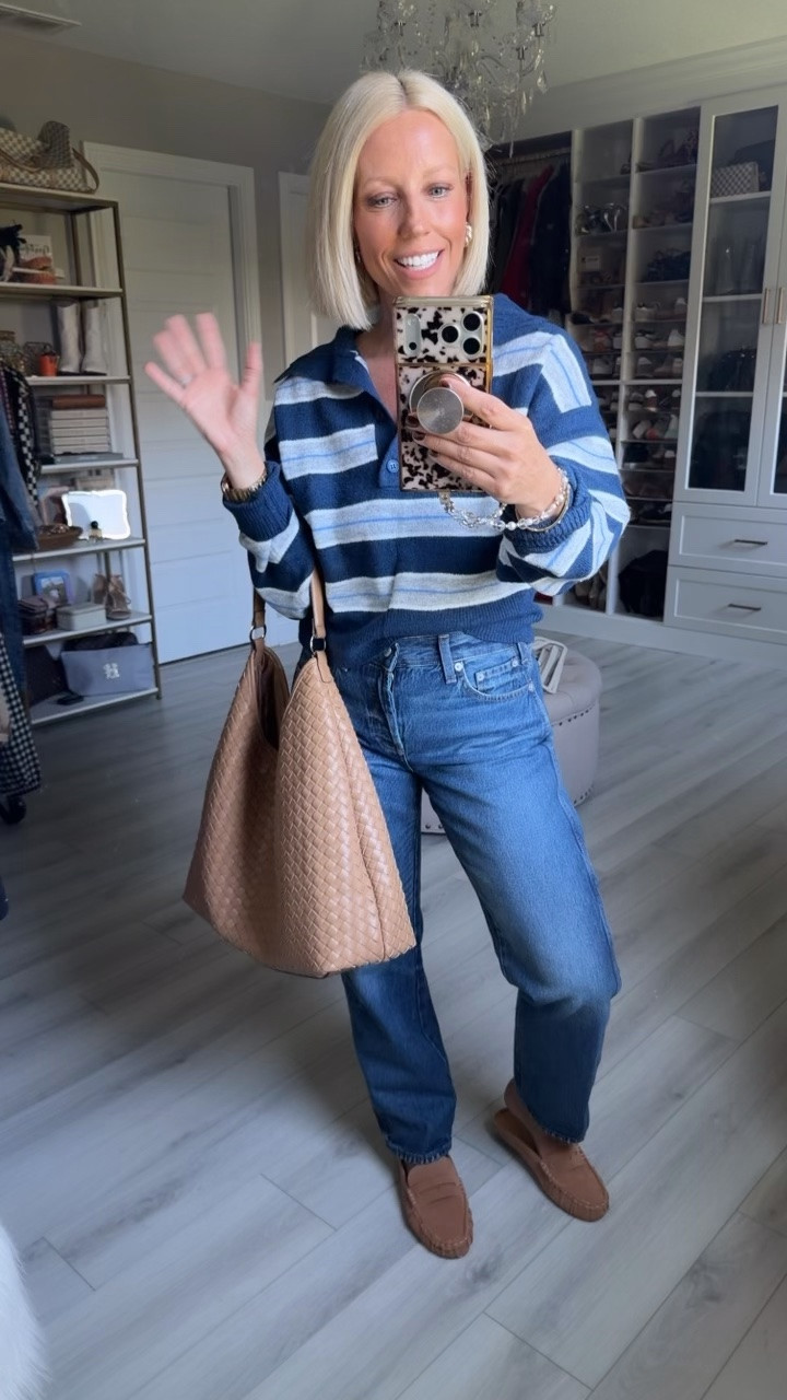 Grab this outfit on sale!!
Top medium
Jeans sized down to a 2 (run big) reg length