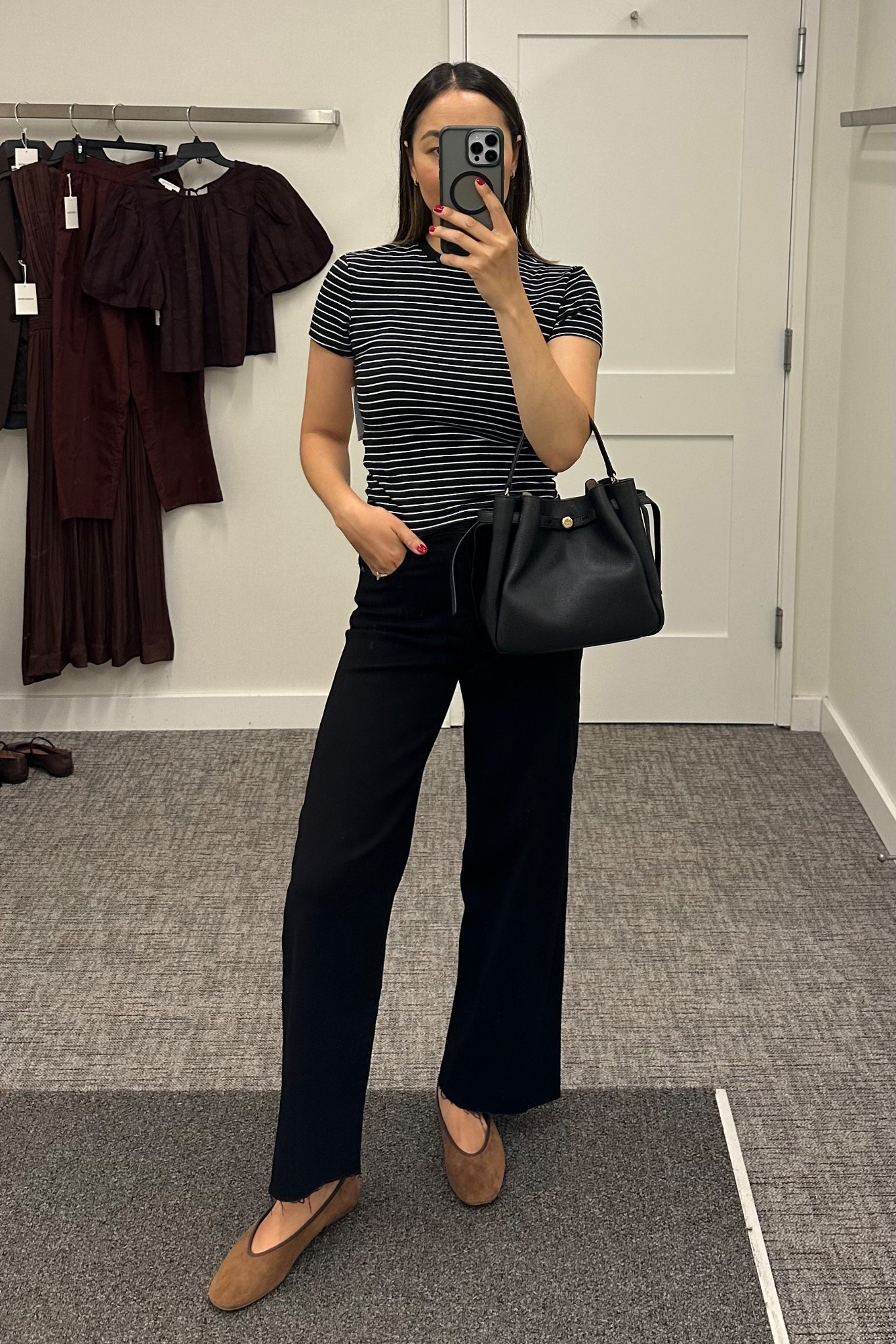Casual late summer/early fall outfit 

Good American striped tee - small 
Daze jeans — size 25 (sized down from my usual)
Steve Madden flats - tts 

Nordstrom anniversary sale / nsale 

#LTKSaleAlert #LTKStyleTip