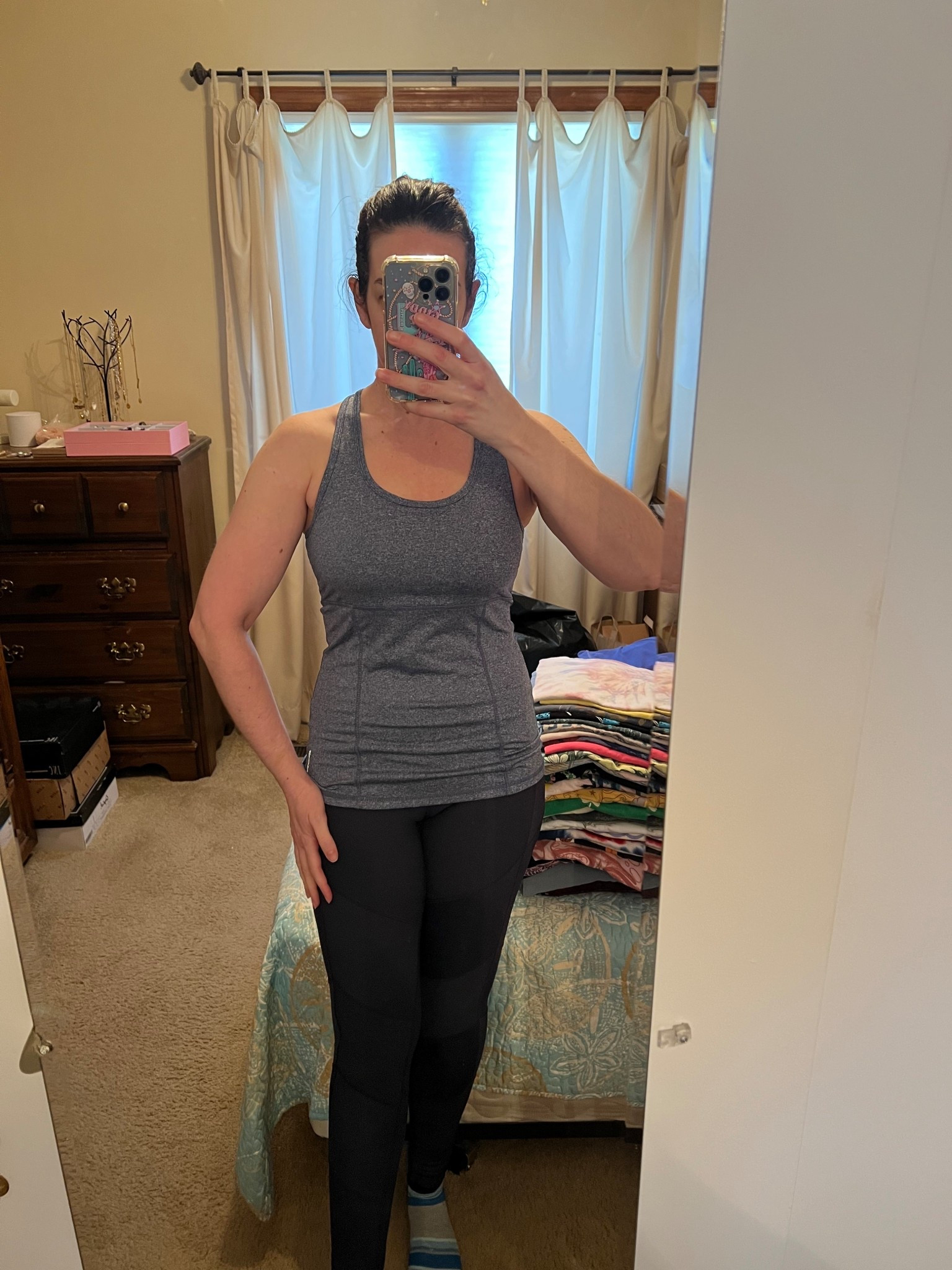 Slate blue workout top (m). Black workout leggings (s). #workouttop #bluetop #leggings #blackleggings #workoutleggings #fitnessgear #activewear 

#LTKActive #LTKfitnessgoals #LTKootd