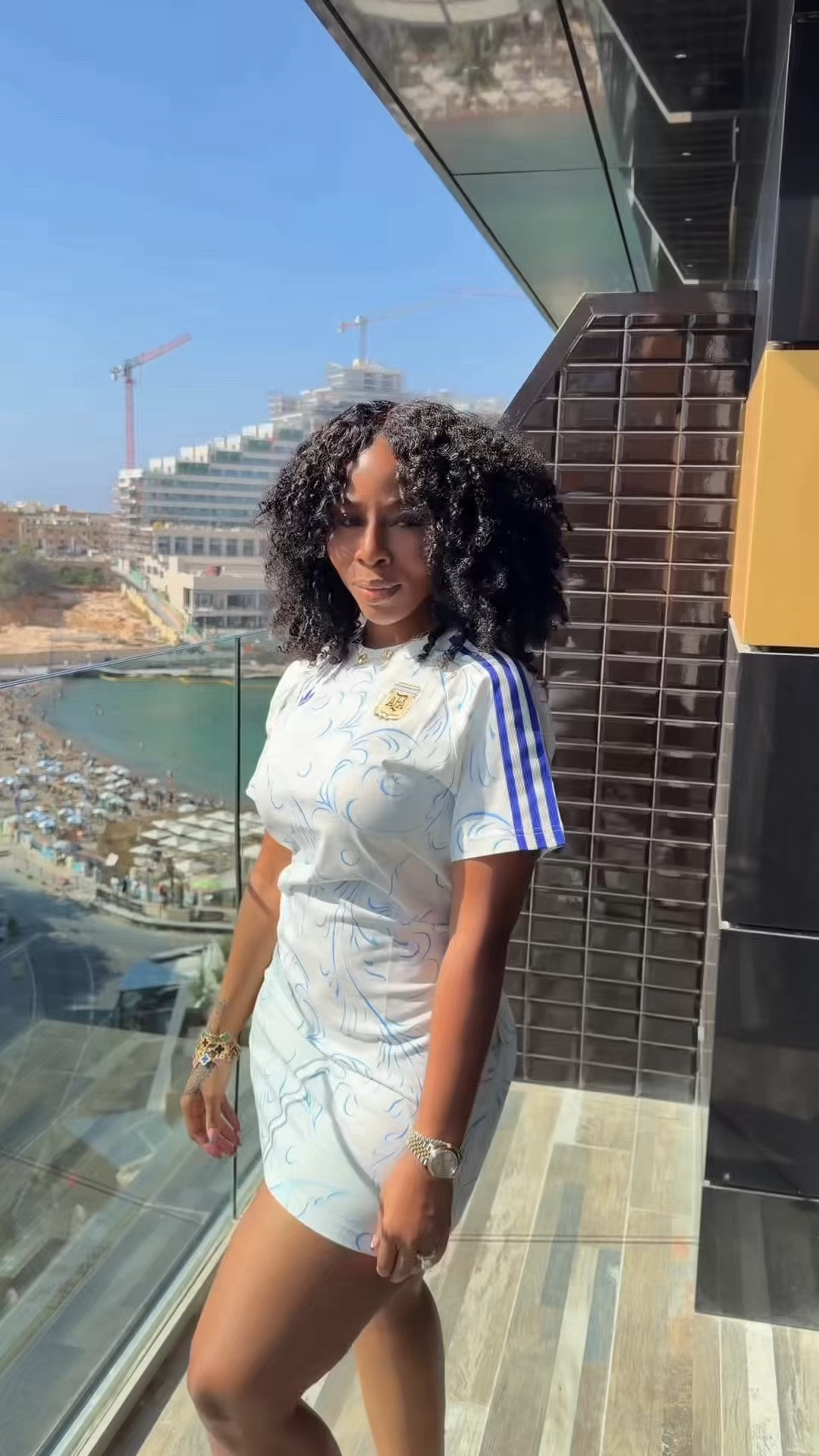 Taking this jersey beyond the stadium ✈️⚽️One of my favorite travel styling tricks is mixing sporty pieces with everyday essentials for a look that’s comfortable, cute, and easy to wear all day. @adidas #createdwithadidas #adidaspartner

#LTKActive #LTKTravel