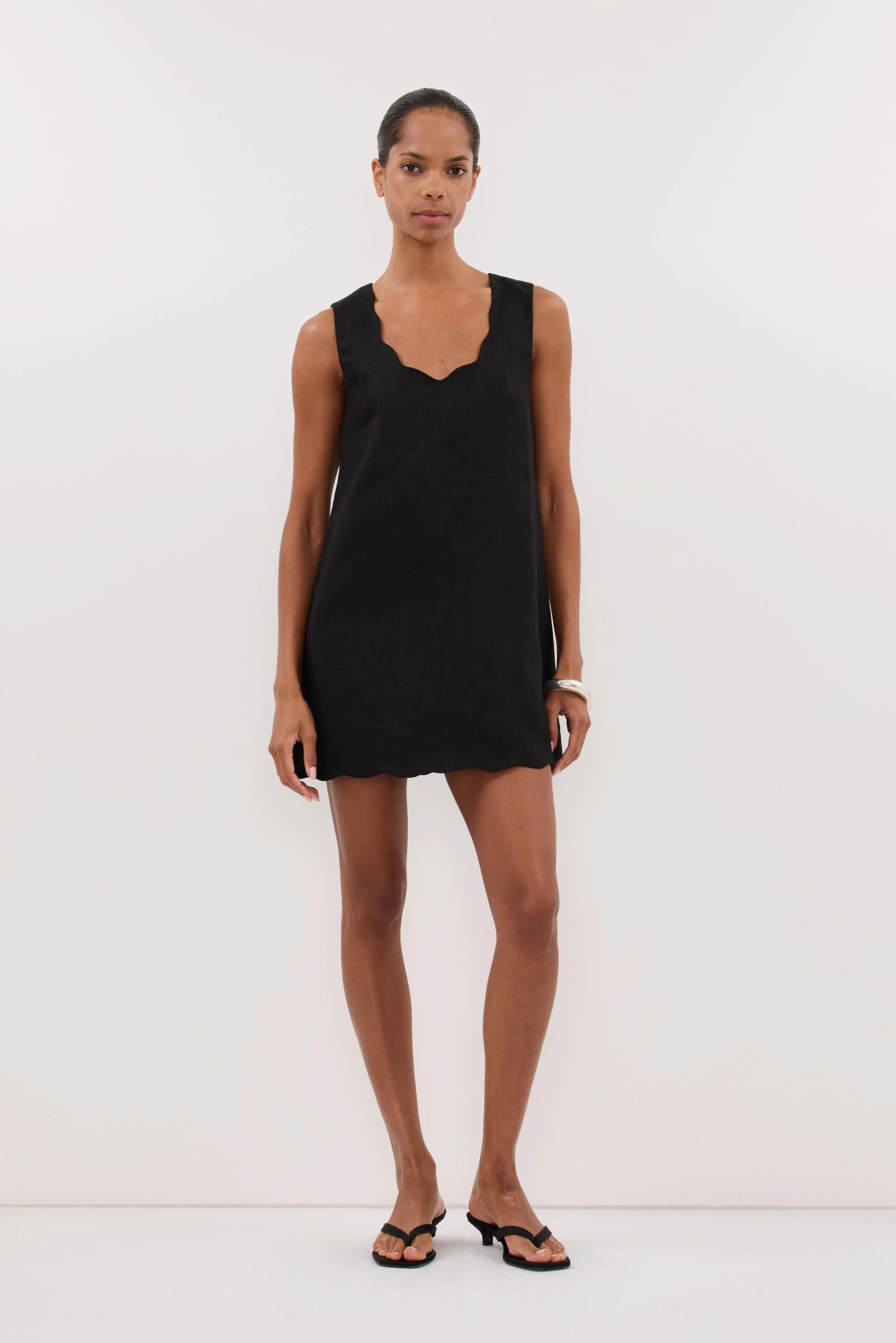 LELA BLACK LINEN MINI DRESS | DISSH