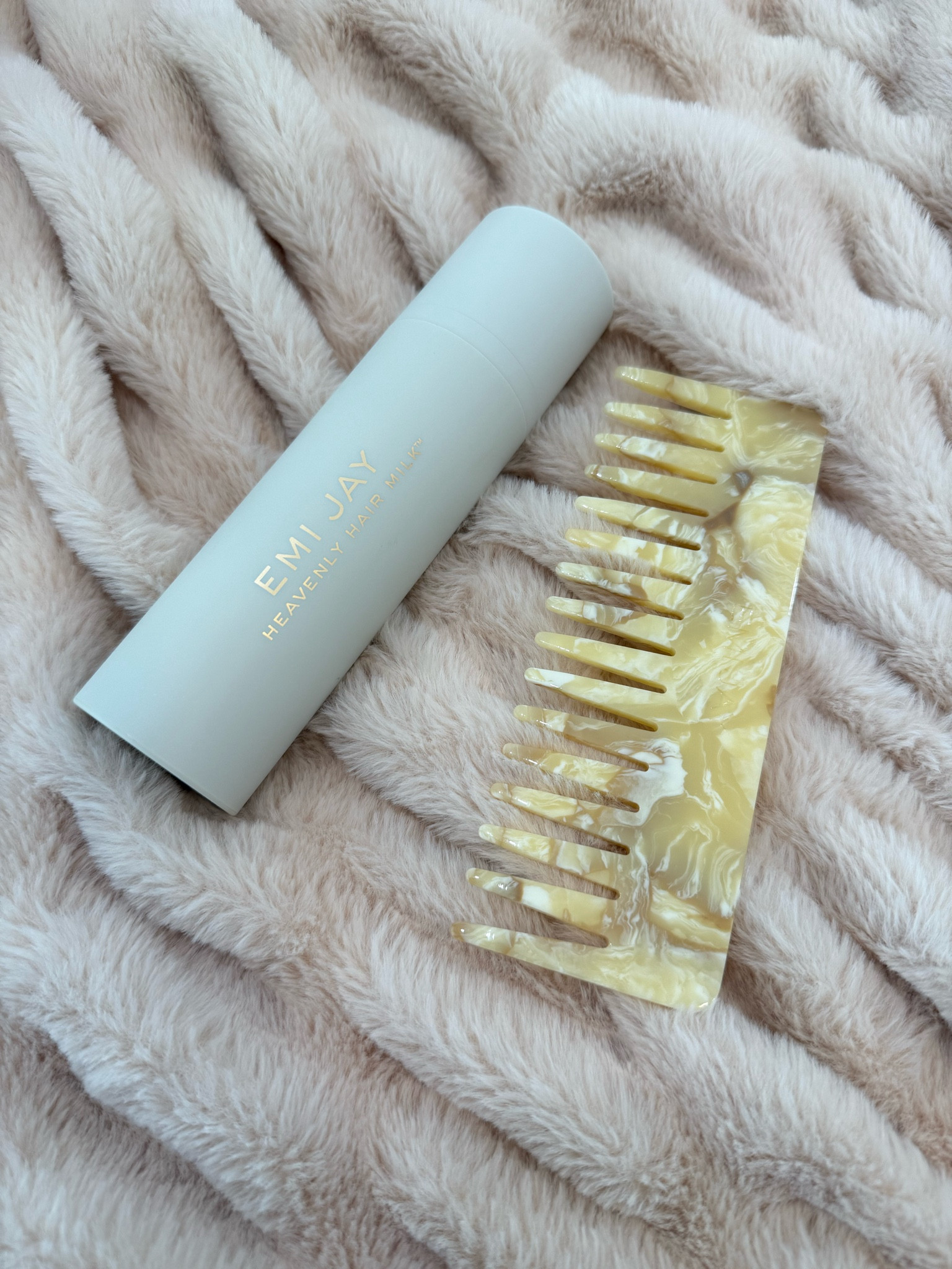 Emi Jay Summer Sale is here! Use code: SPRITZ25 for 25% off everything but the sweet as pie collection, kits, and personalized items! 🫶🏼🤍

#LTKSeasonal #LTKFindsUnder50 #LTKBeauty