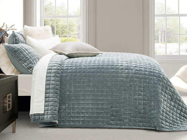 RECYCO Luxury Velvet Quilt Set Full Queen Size Bedding Sets, Ultra Soft Velvet Comforter Set, Lig... | Amazon (US)