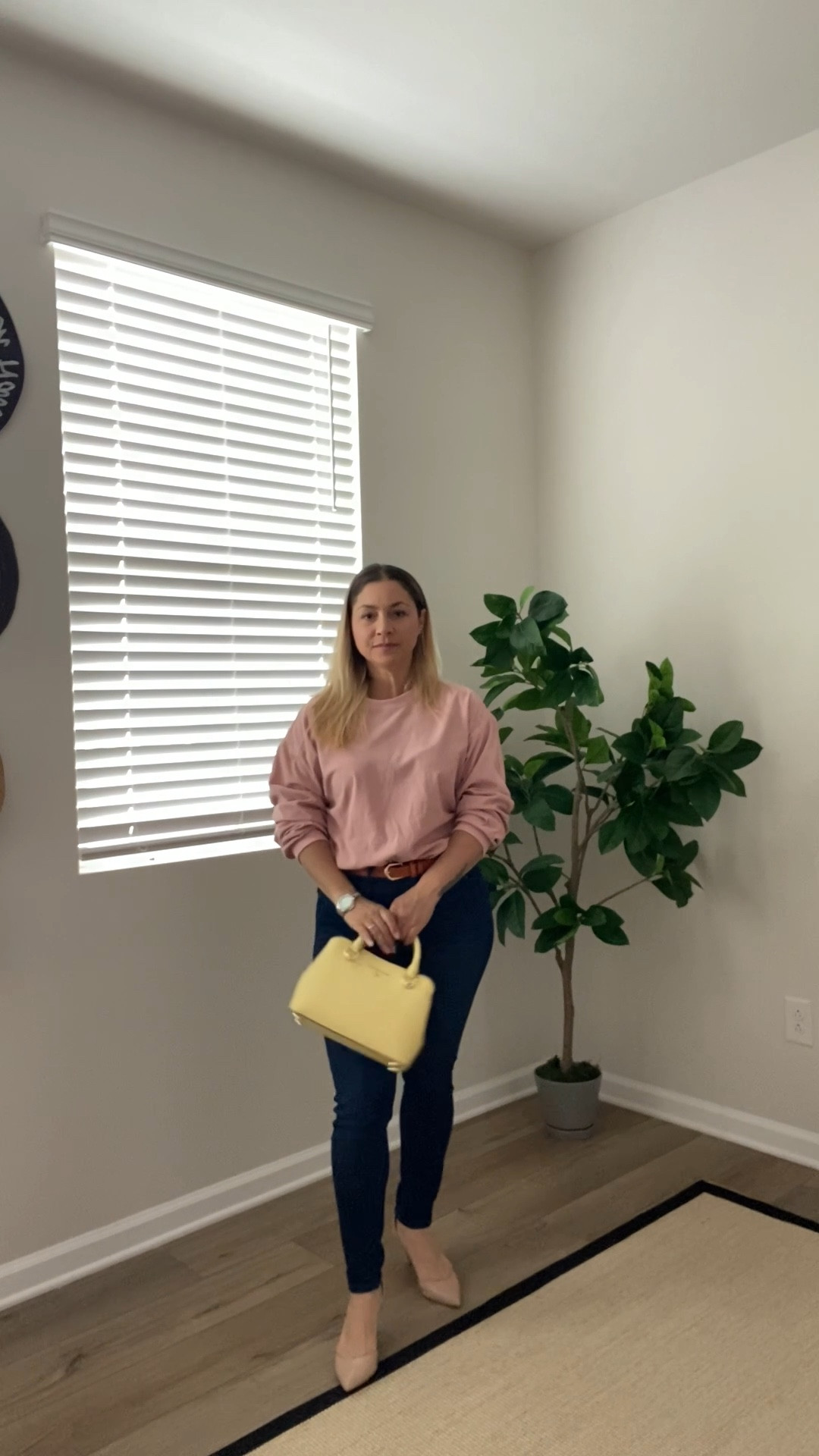 Textured oversized sweatshirt w/ jeans, belt, heels & bag 💞

#LTKVideo #LTKover40 #LTKfindsunder50