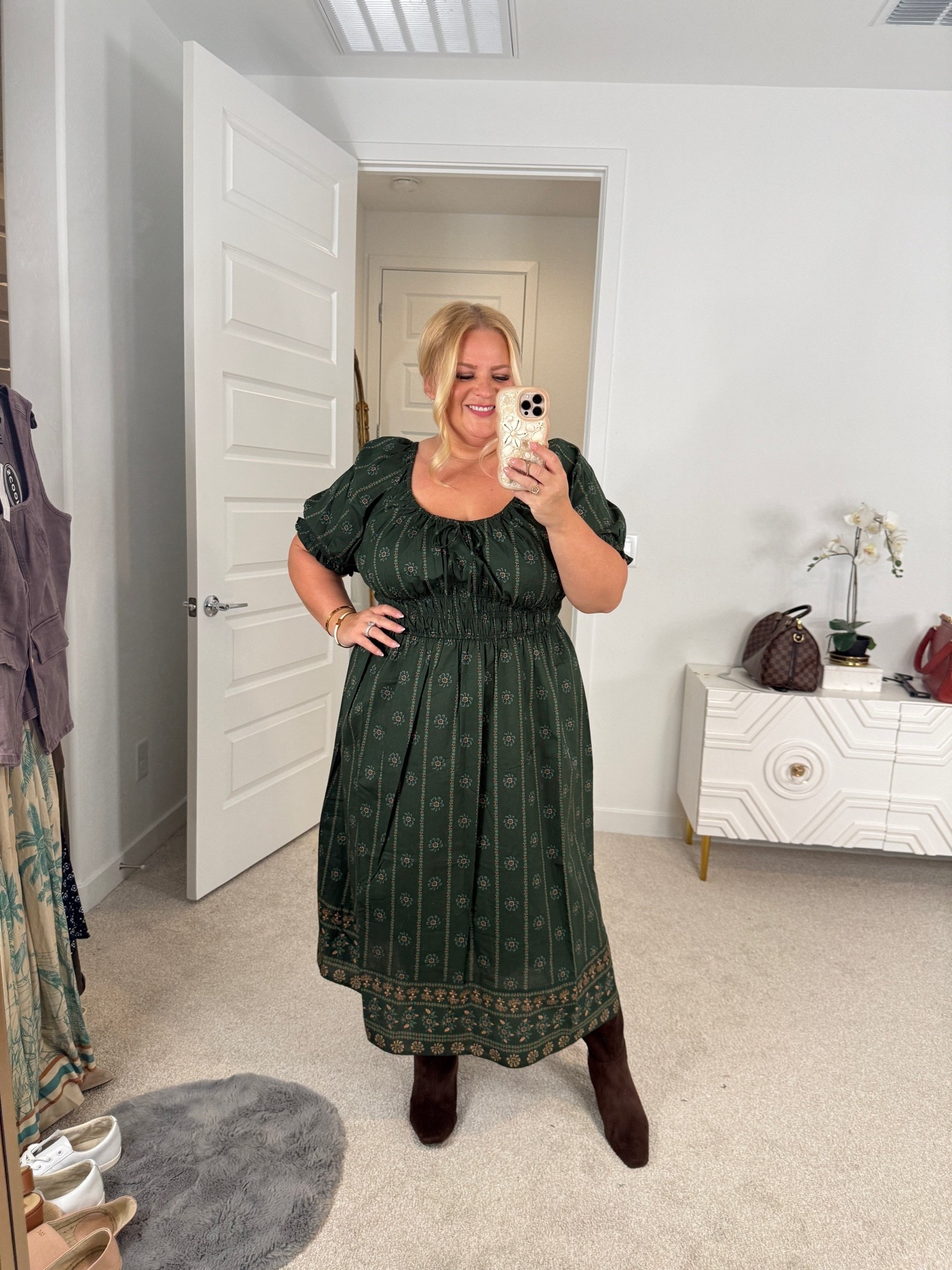 Wearing 1x

#LTKPlusSize #LTKSaleAlert #LTKOver40